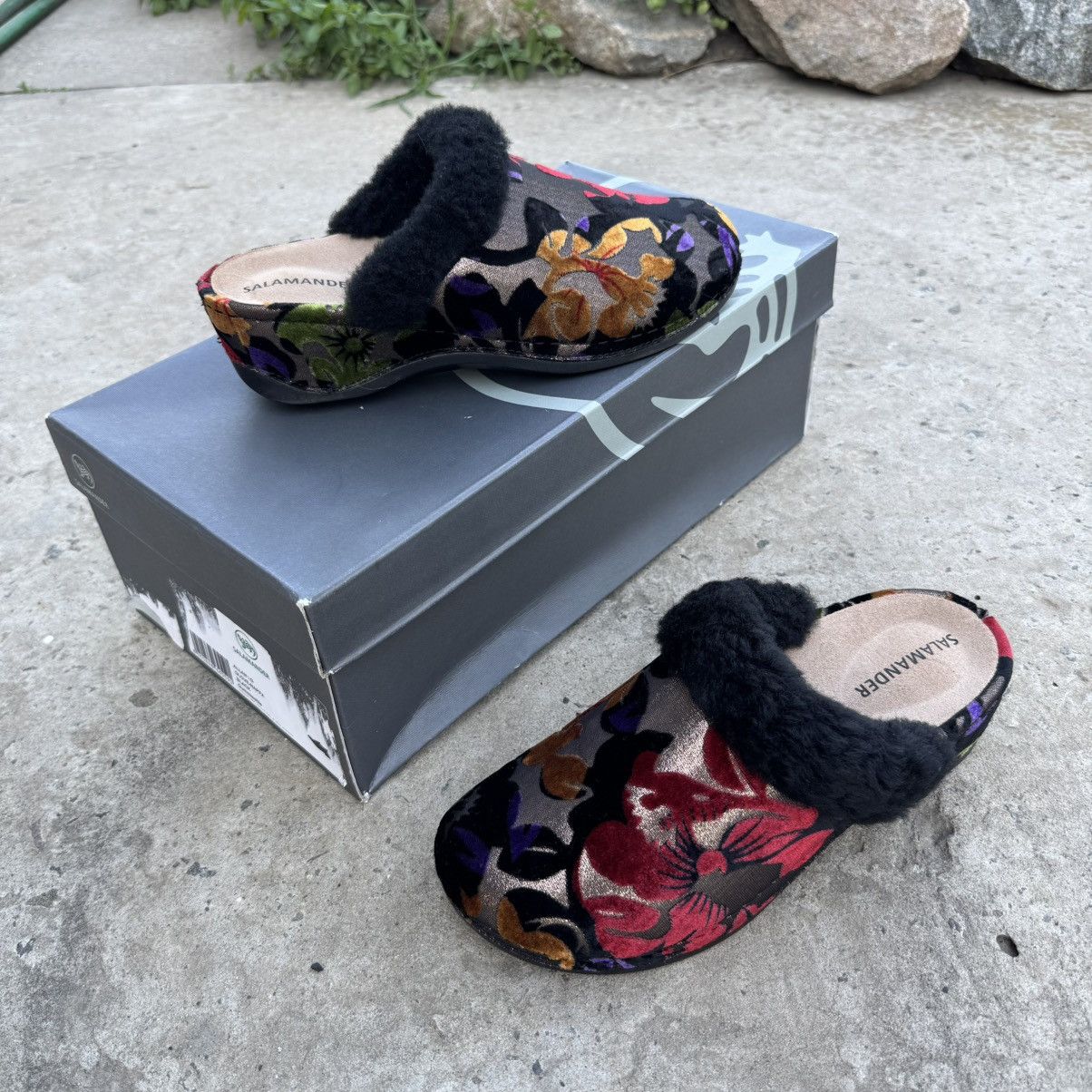 Hypebeast Luxury Women’s Salamander Slip On Size 38 Y2K 00s USA Size US 8 / IT 38 - 3 Thumbnail