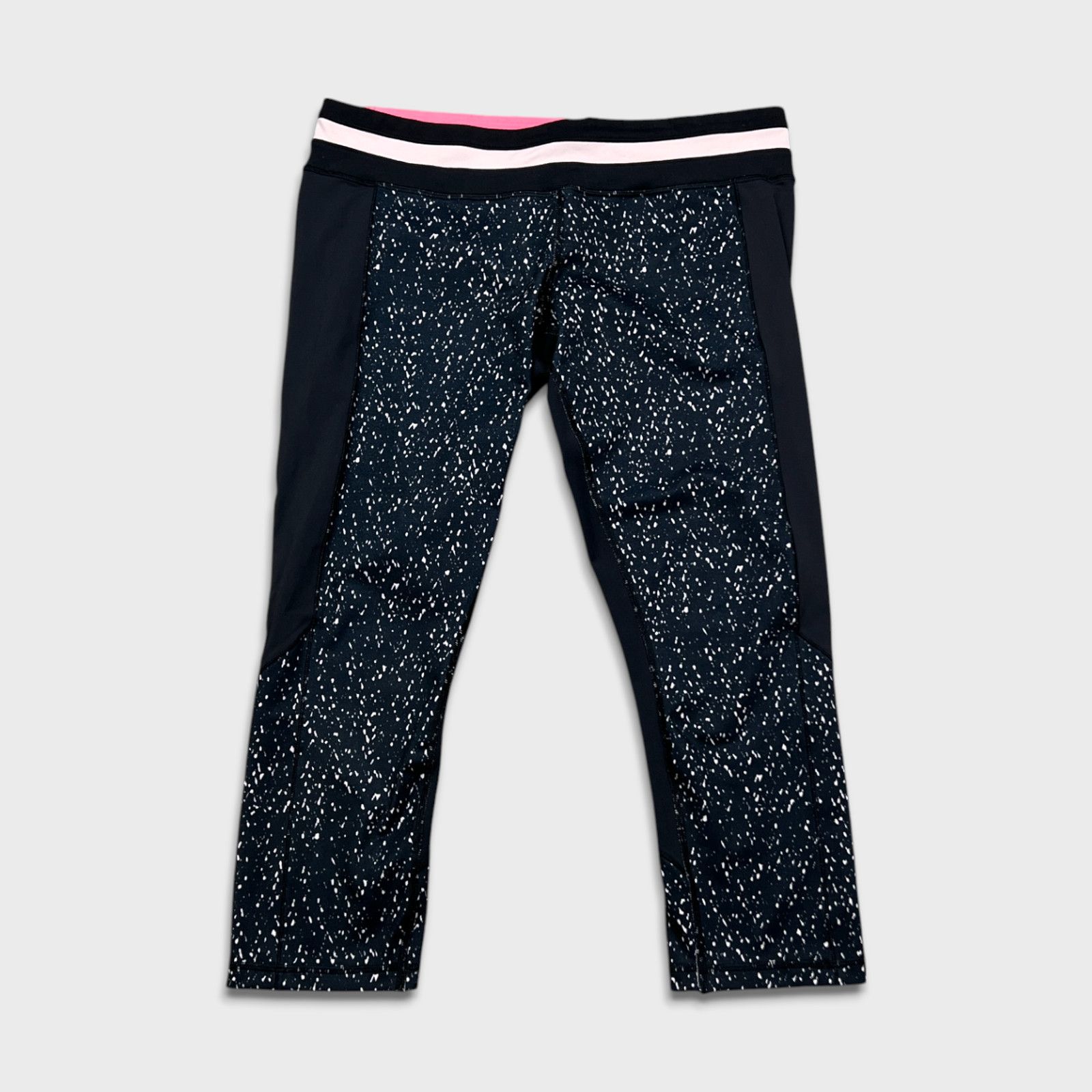 Lululemon Lululemon Give Me Qi Crop Size 12 Medium Rise Yoga Leggings Size 34" / US 12 / IT 48 - 1 Thumbnail