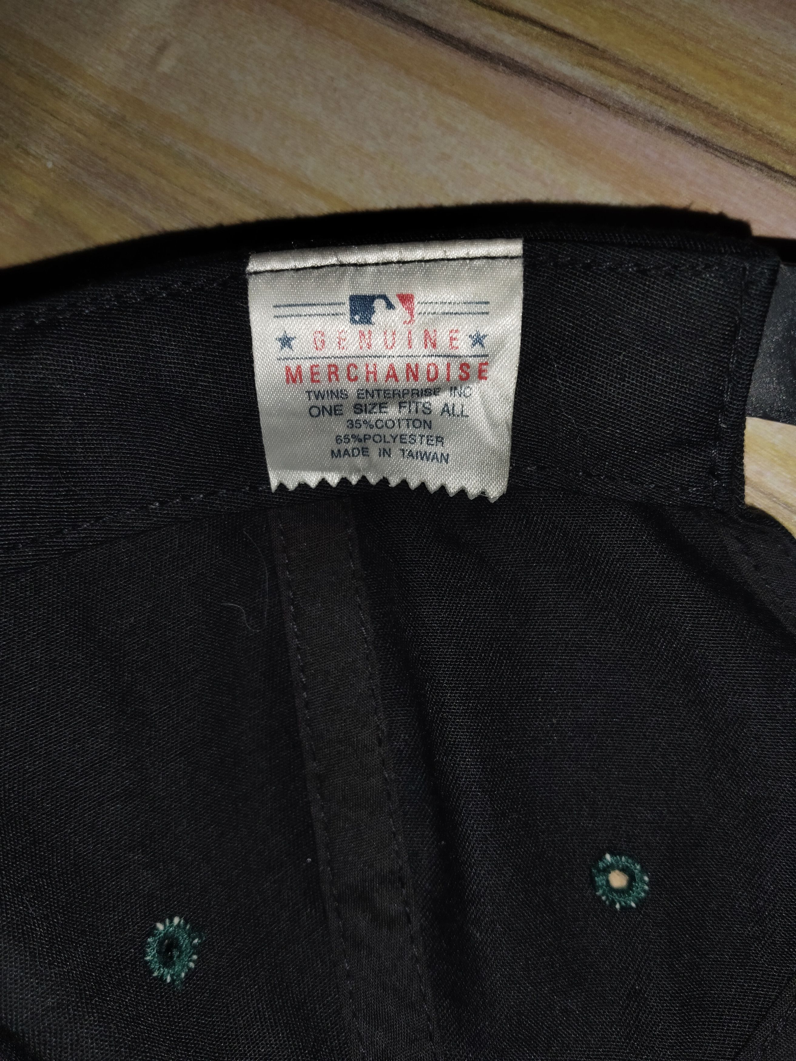 MLB Vintage MLB OAKLAND'S ATHLETICS Size ONE SIZE - 8 Thumbnail