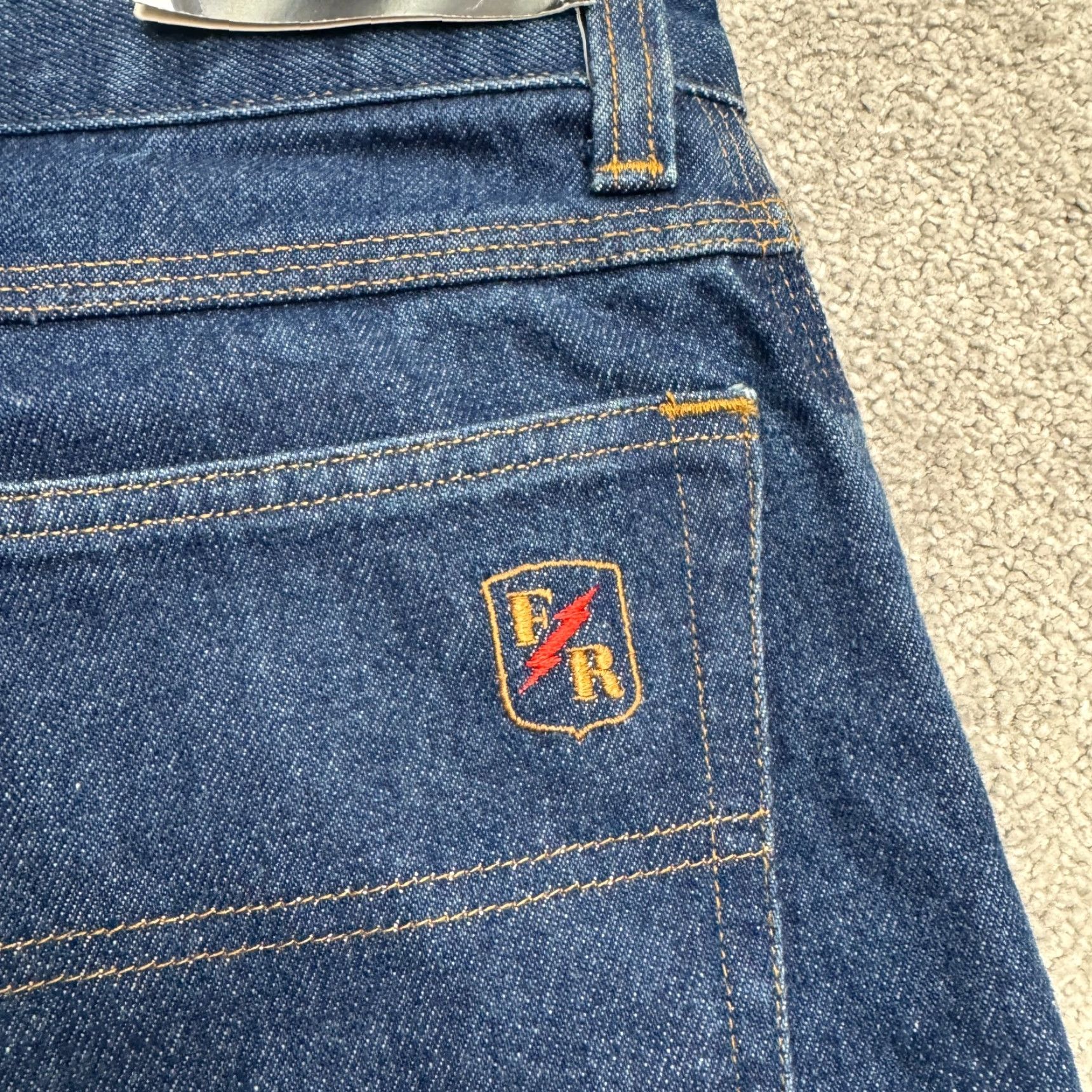Vintage Riverside Jeans Mens 38x34 Denim Flame-Resistant 5-Pocket Regular Straight Blue NWT USA Logo Size US 38 / EU 54 - 5 Thumbnail