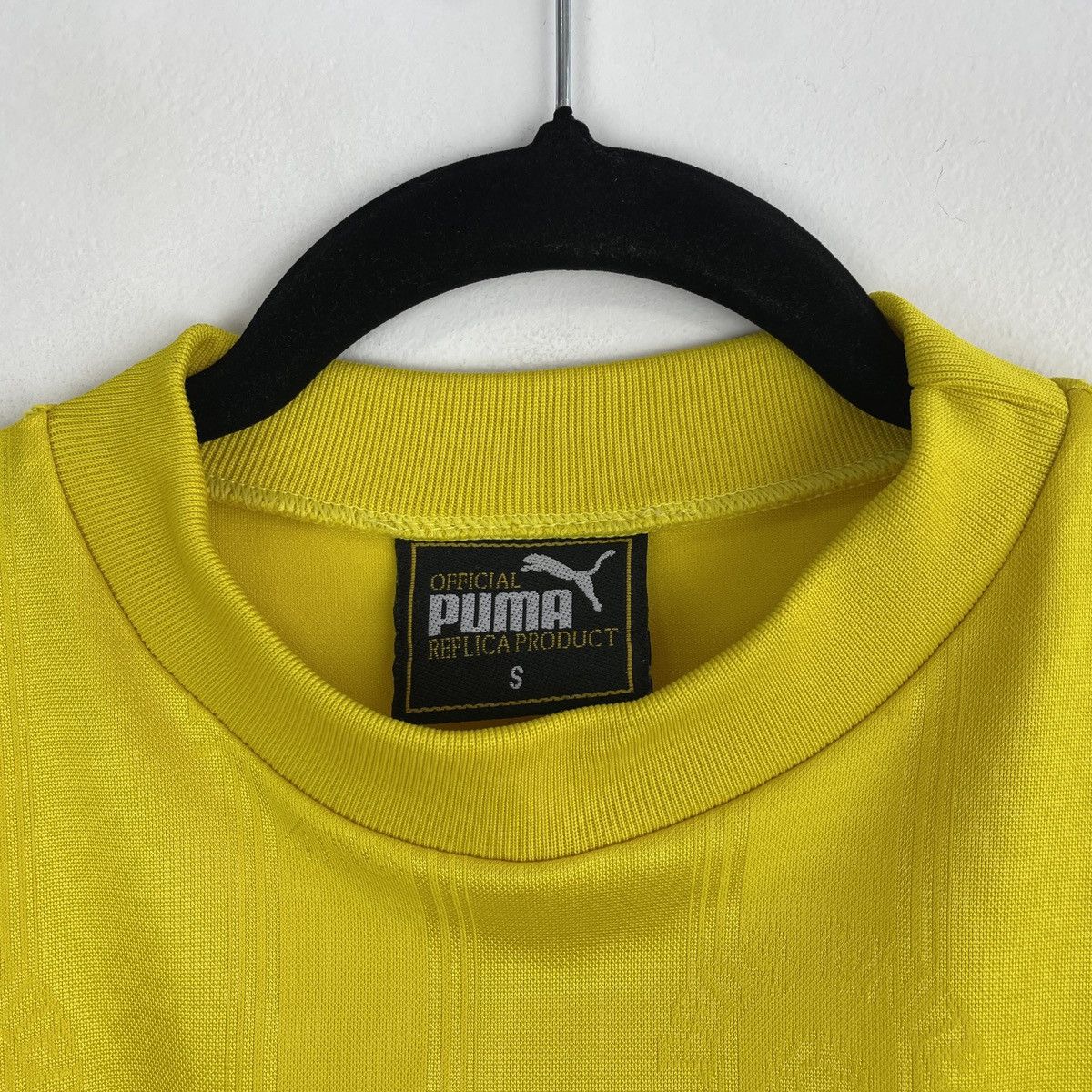 Puma Vintage Leeds United Puma Jersey Shirt Men size S Size US S / EU 44-46 / 1 - 3 Thumbnail