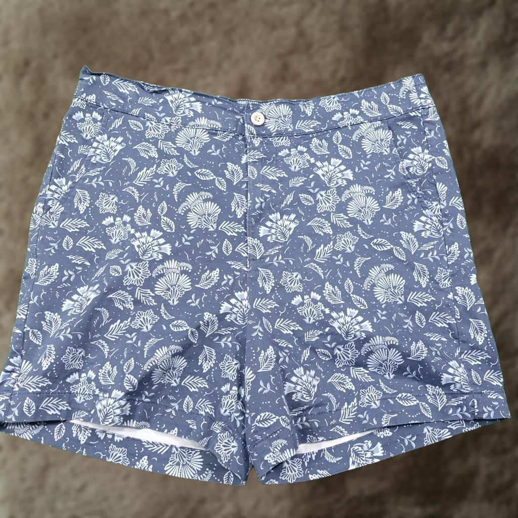 Vintage JACHS Girlfriend Shorts Mens XL Blue Floral Chino 6 Inseam Cotton Modal Polyester Spandex Elastic Pockets Casual Summer Mens Size US 36 / EU 52 - 1 Thumbnail
