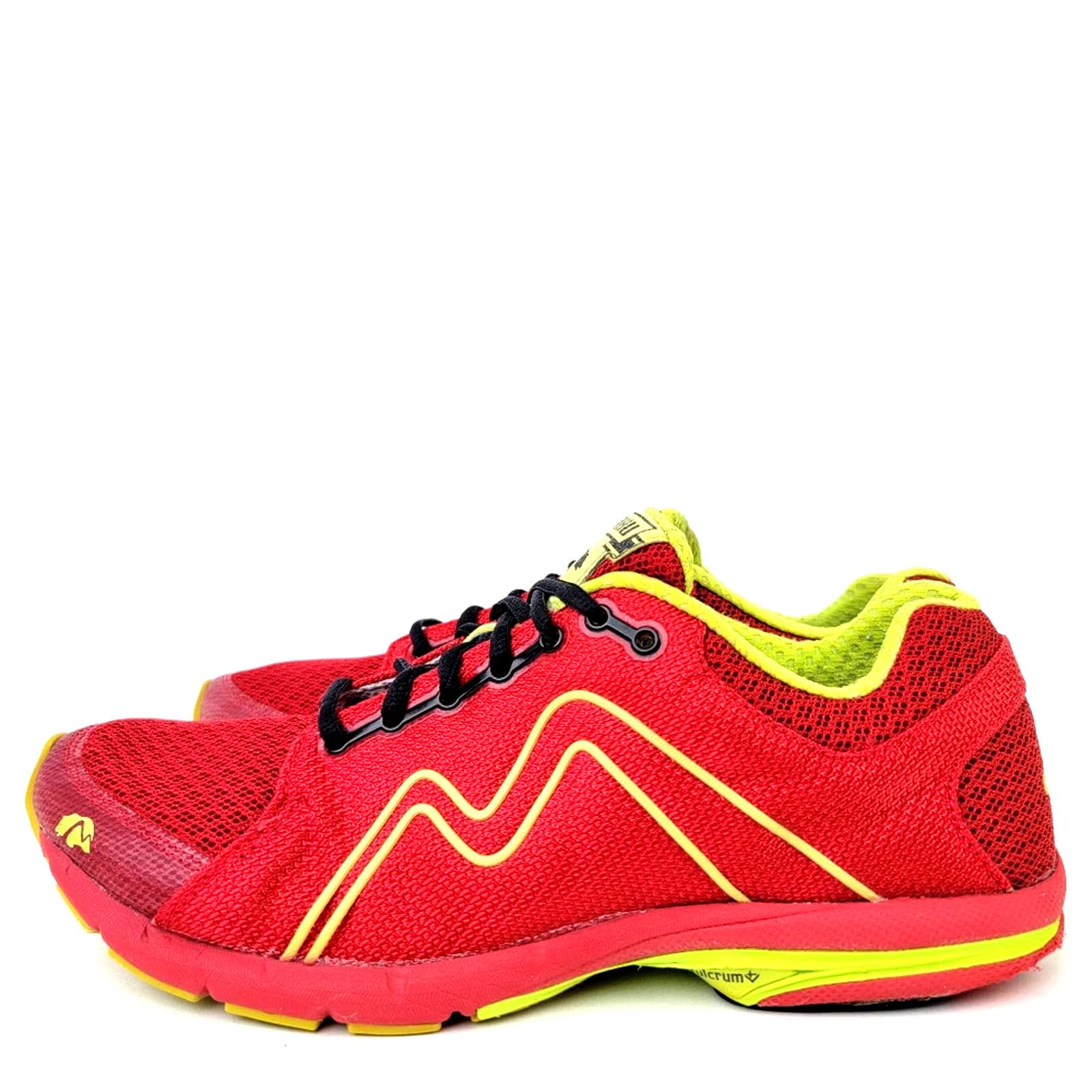 image of Vintage 2011 Karhu Flow Fulcrum Ride Neutral Running Shoe in Red, Men's (Size 10)