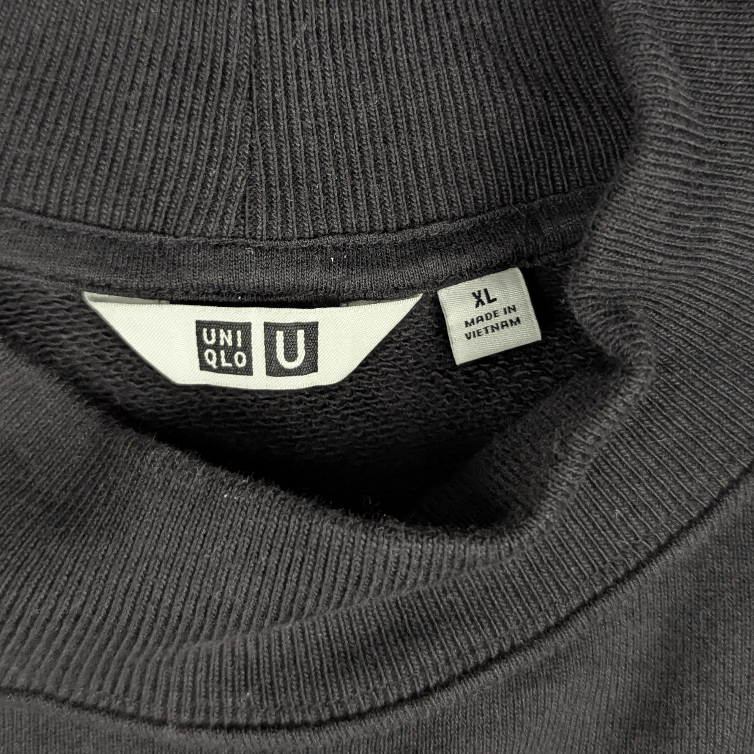 Uniqlo UNIQLO U Black Plain Jumper Sweatshirt Size US XL / EU 56 / 4 - 8 Thumbnail