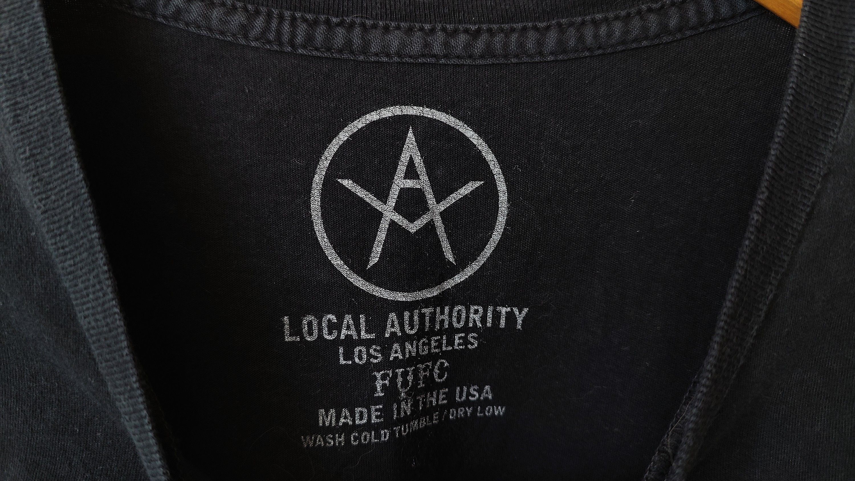 Local Authority RARE Local Authority LA Anarchy Pocket Tshirt USA Punk Size US L / EU 52-54 / 3 - 3 Thumbnail