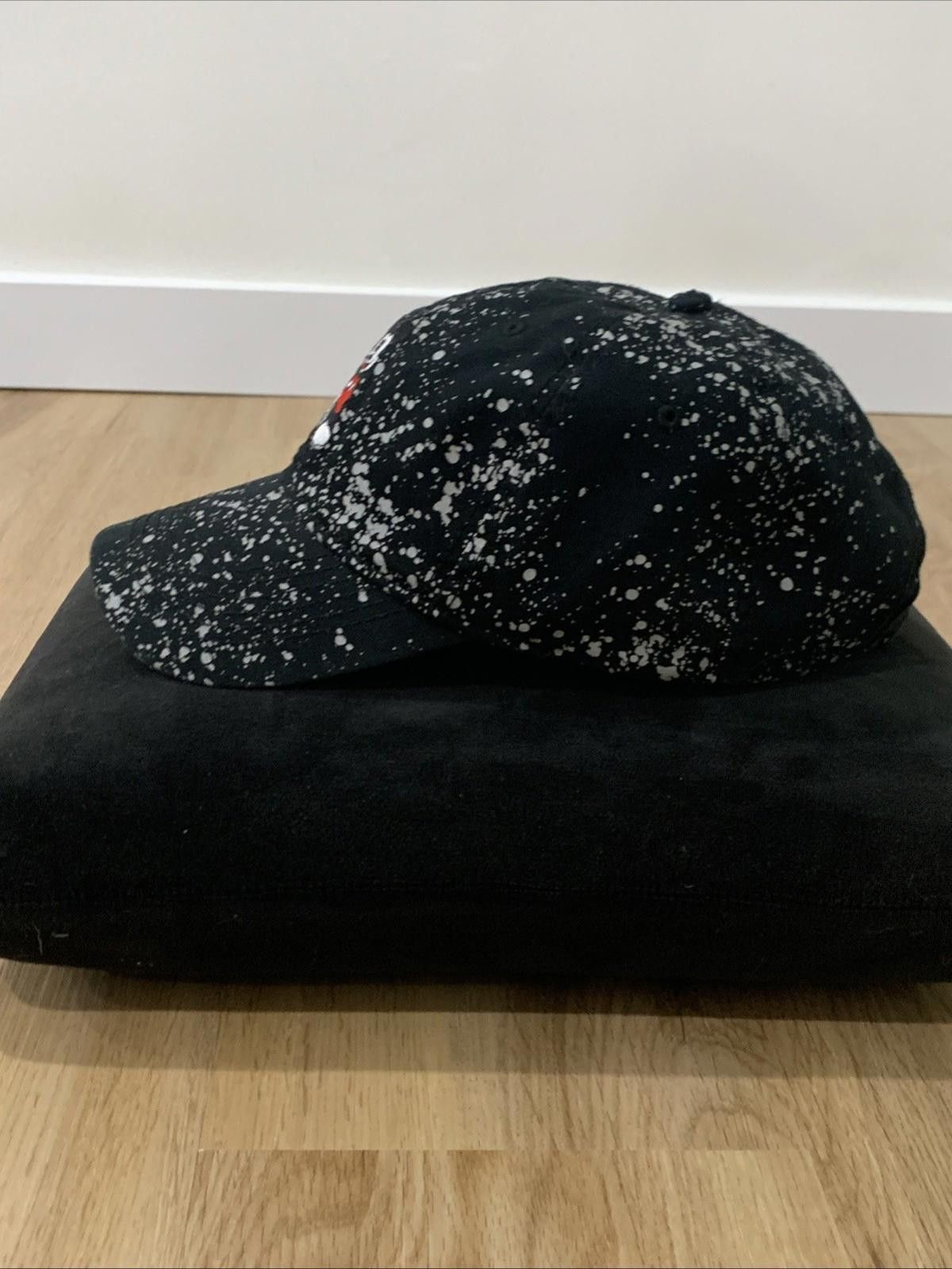 Disney Vintage Disney Mickey Mouse Cap 2010s Paint Splatter Black Size ONE SIZE - 9 Thumbnail