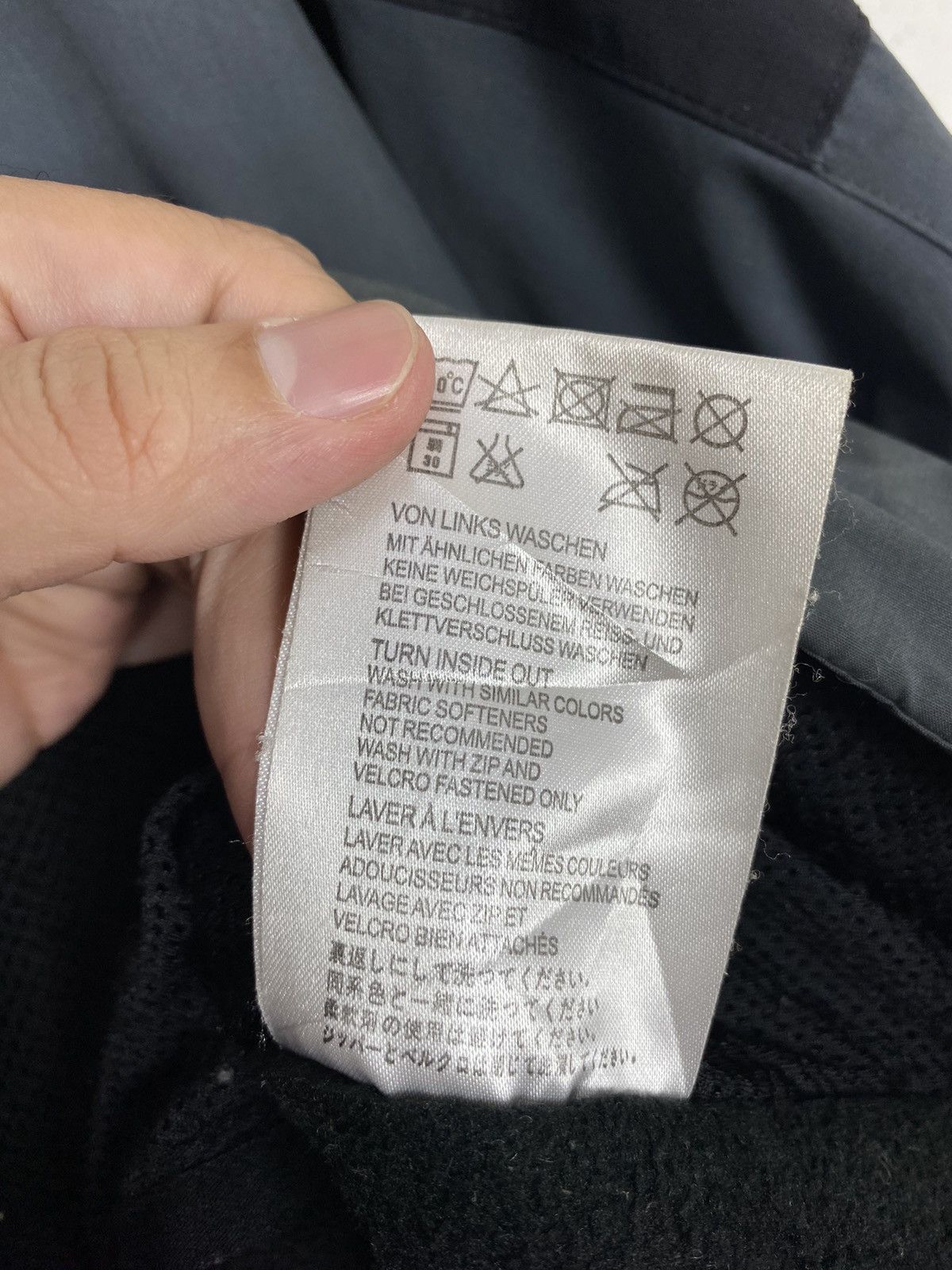 Jack Wolfskin Jack Wolfskin Urban Outdoor Mountain Jacket Small Logo Size US M / EU 48-50 / 2 - 11 Thumbnail