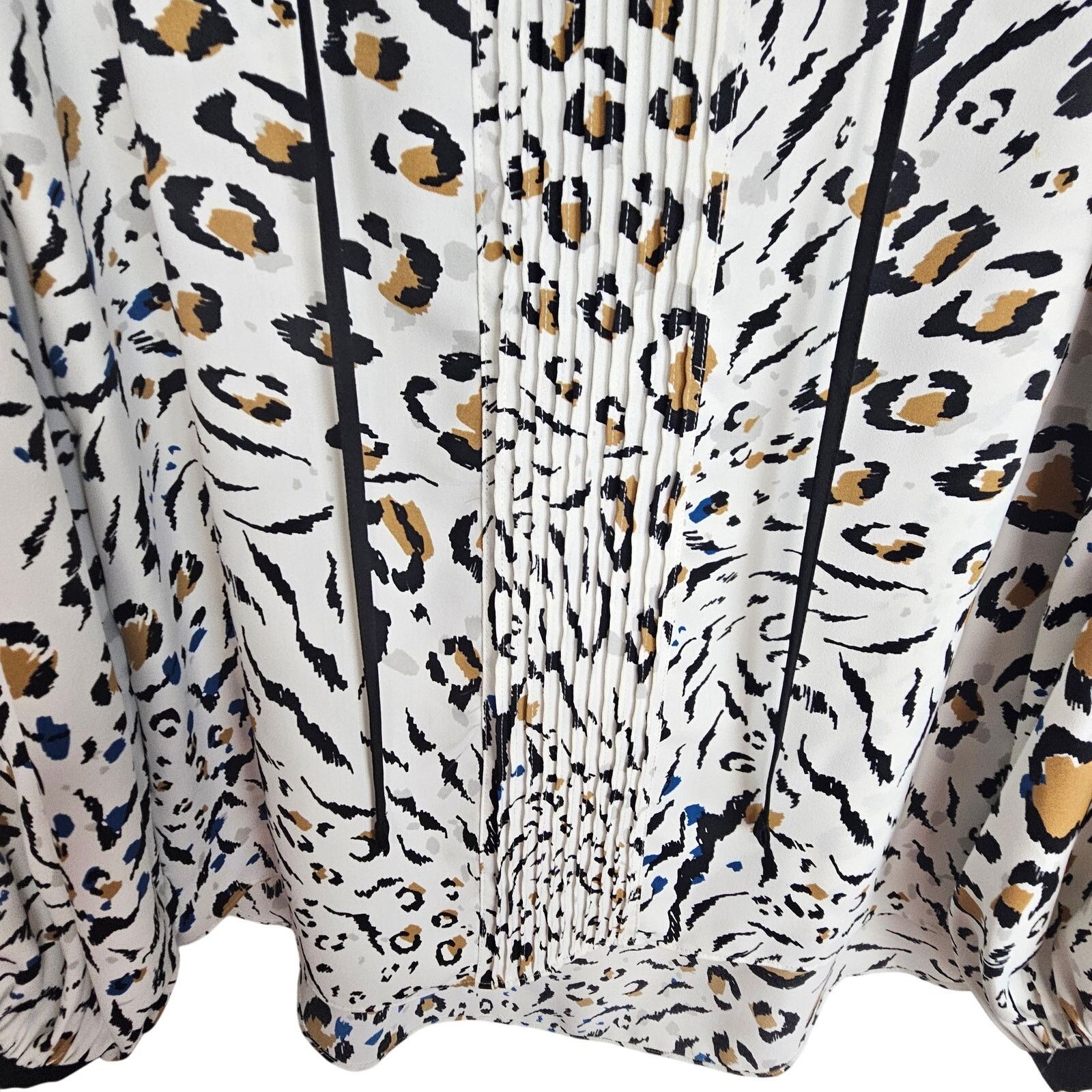 White House Black Market White House Black Market Women Animal Print Top XS Mob Wife Size XS / US 0-2 / IT 36-38 - 3 Thumbnail