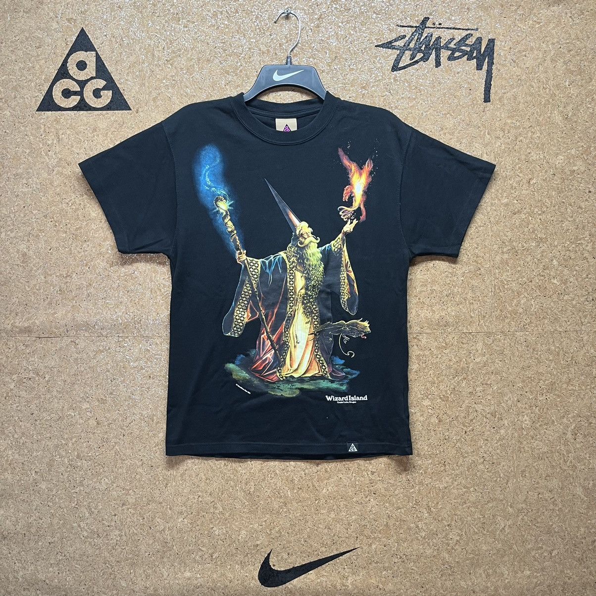 Image of Nike Acg Wizard Island T-Shirt Size Small Black, Men's