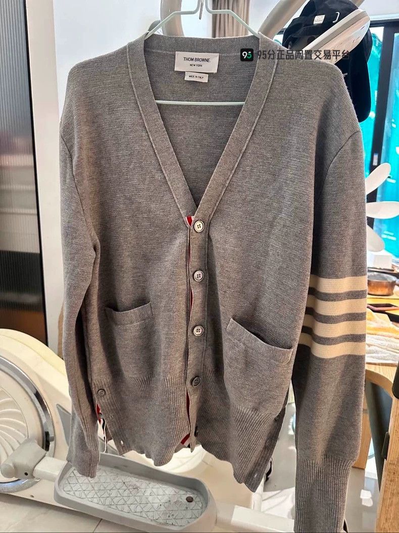 Thom Browne Thom Browne A long sleeve sweater Size US M / EU 48-50 / 2 - 2 Thumbnail