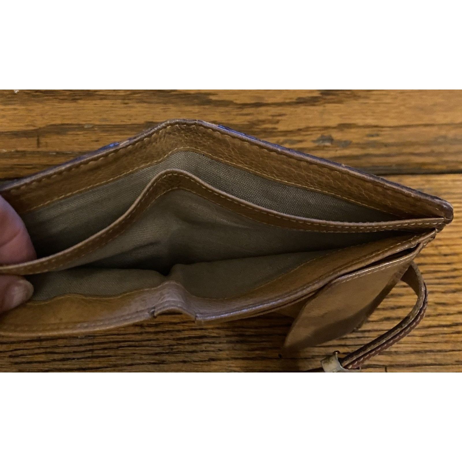 Michael Kors Vintage Michael Kors Trifold Wallet Red Leather Brown Snap Size ONE SIZE - 2 Thumbnail