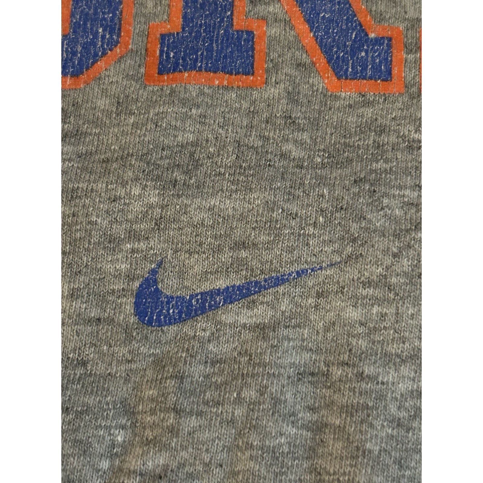 Nike VINTAGE Nike Gators Shirt Men Large Swoosh Graphic Tee College Sports Gray Size US L / EU 52-54 / 3 - 5 Thumbnail
