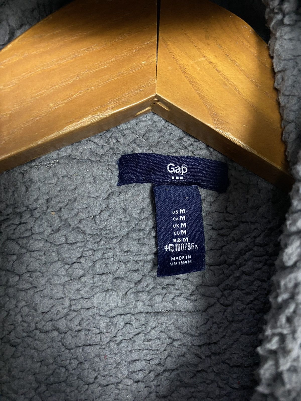 Gap Rare‼️ Gap Hoodie Big Logo Size US M / EU 48-50 / 2 - 4 Thumbnail