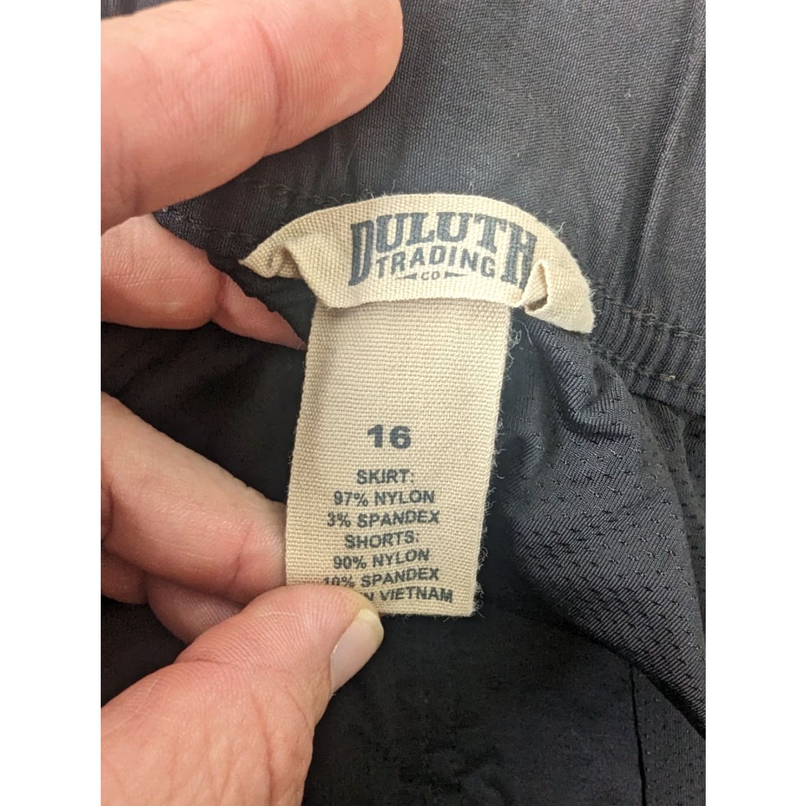 Duluth Trading Company Duluth Trading Mini Skirt Womens 16 Nylon Black Stretch Pockets A-Line Casual Outdoors S2S Size 38" / US 16 / IT 52 - 3 Thumbnail