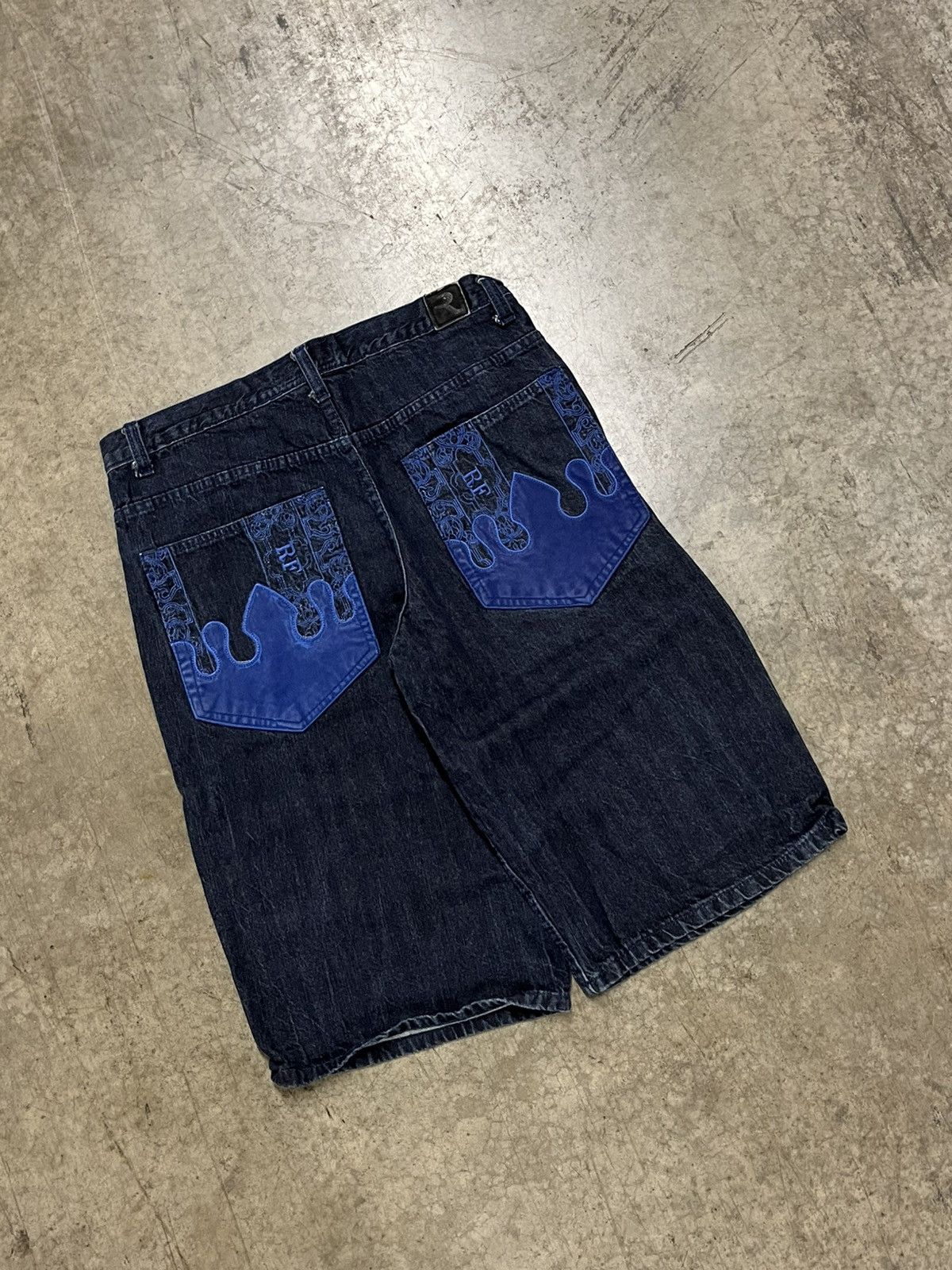 Southpole × Vintage Y2K jorts baggy fit embroidered southpole Jnco skater hype Size US 34 / EU 50 - 2 Thumbnail