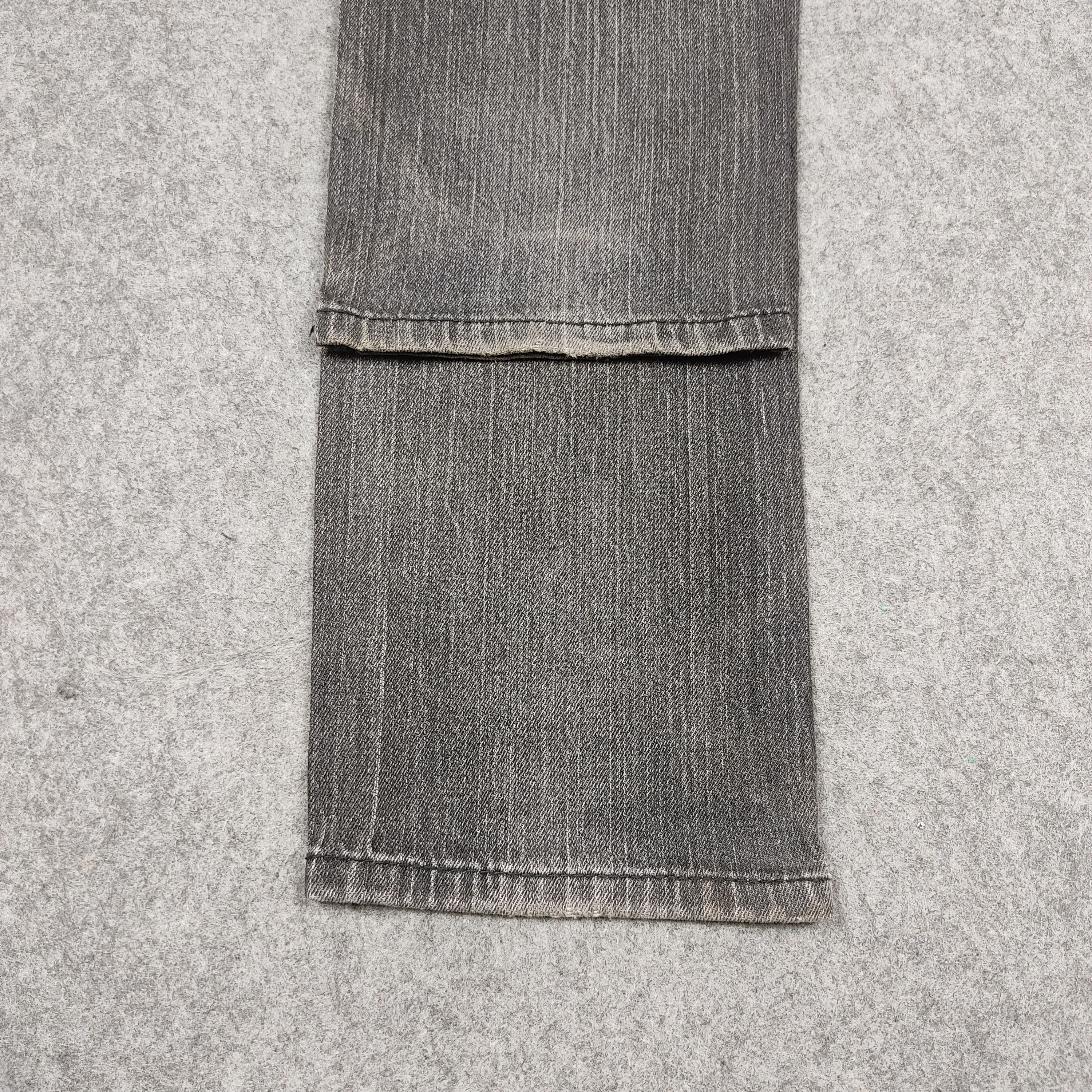 Levi's × Vintage Vintage Levis 511 Faded Black Jeans Slim L466 Size US 31 - 11 Thumbnail