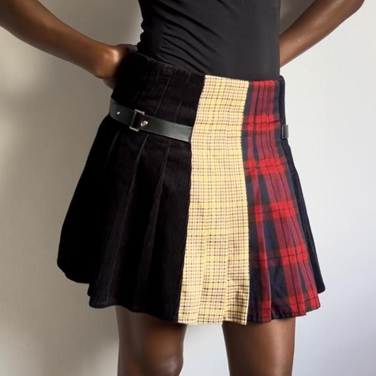 Designer × Vintage MONART W pleated mini skirt Size 24" / US 00 / IT 34 - 4 Thumbnail