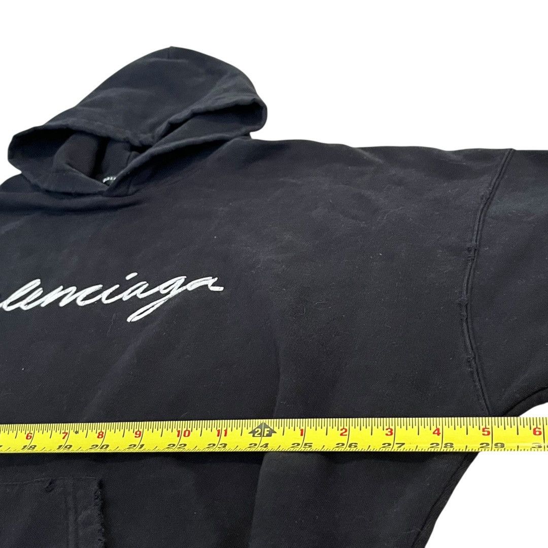 Balenciaga Balenciaga Distressed Oversized Script Logo Hoodie Size US L / EU 52-54 / 3 - 4 Thumbnail