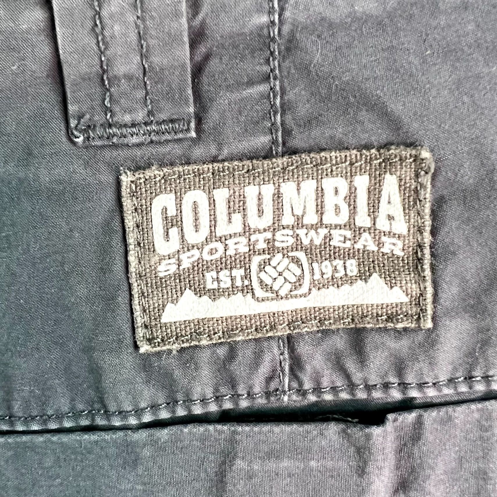 Vintage Columbia Mens Flat Front Regular Fit Gray Chino Shorts Size 38 Inseam 10 in SlasP Pockets Shorts Mens Regular 38 Gray Size US 38 / EU 54 - 4 Thumbnail