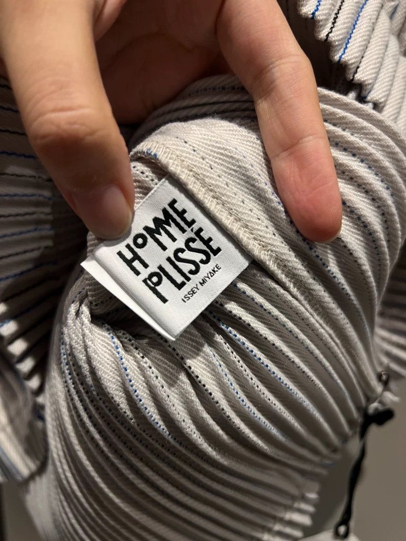 Issey Miyake Issey Miyake Light grey pleated vest Size M / US 6-8 / IT 42-44 - 5 Thumbnail