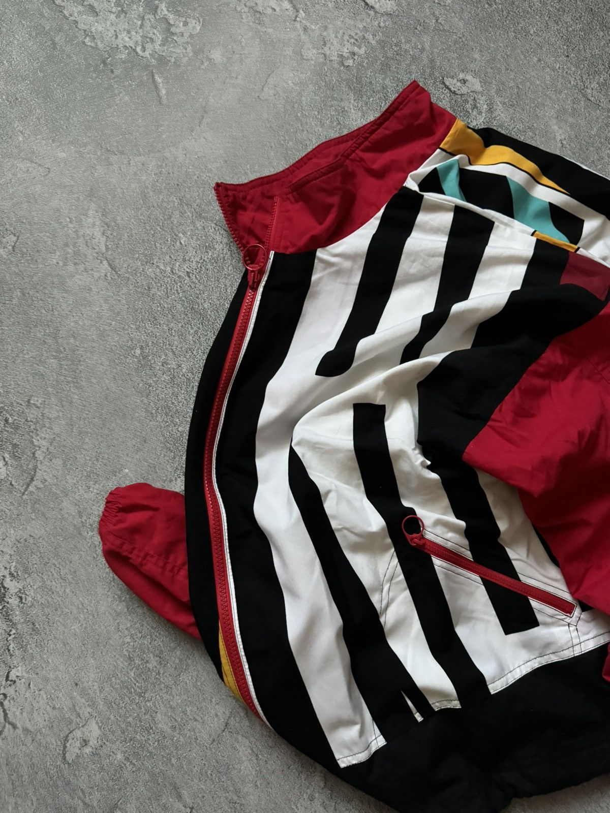 Adidas × Vintage Adidas M all printed multicolour zip bomber olympic jacket Size US M / EU 48-50 / 2 - 2 Thumbnail