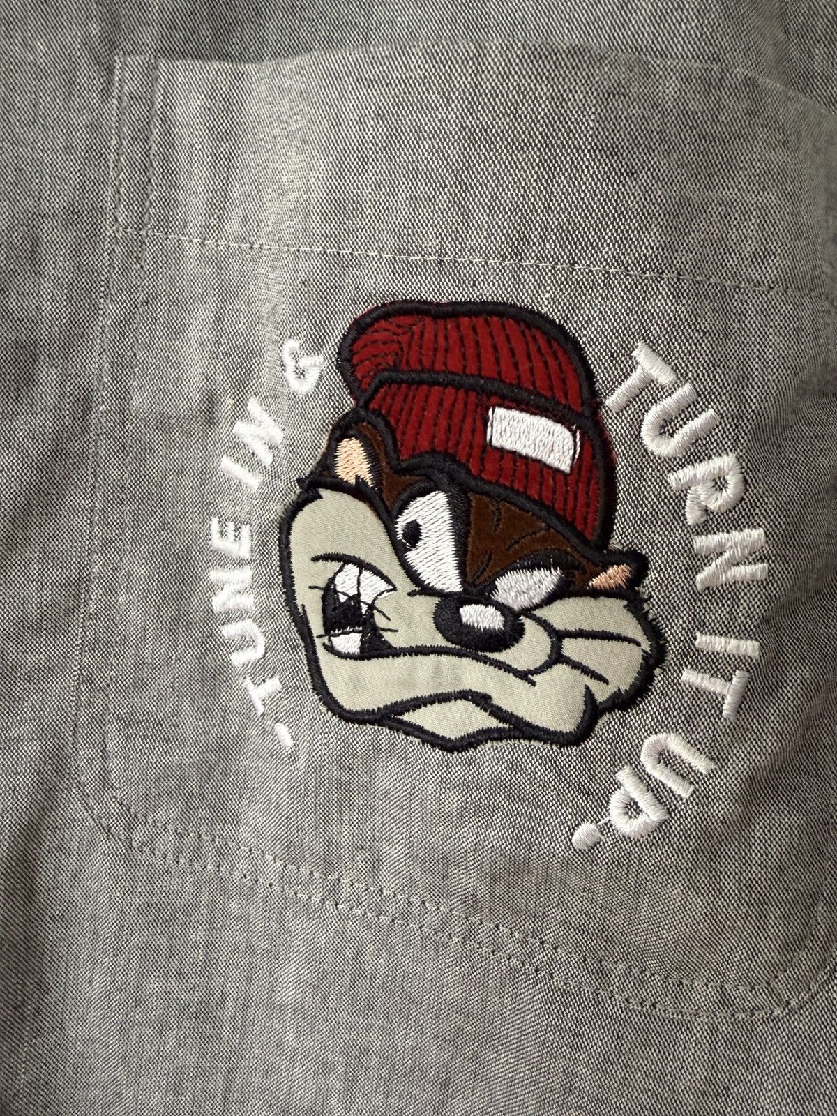 Warner Bros 90s Vintage gray Warner Bros Looney Tunes Taz shirt Size US XL / EU 56 / 4 - 4 Thumbnail