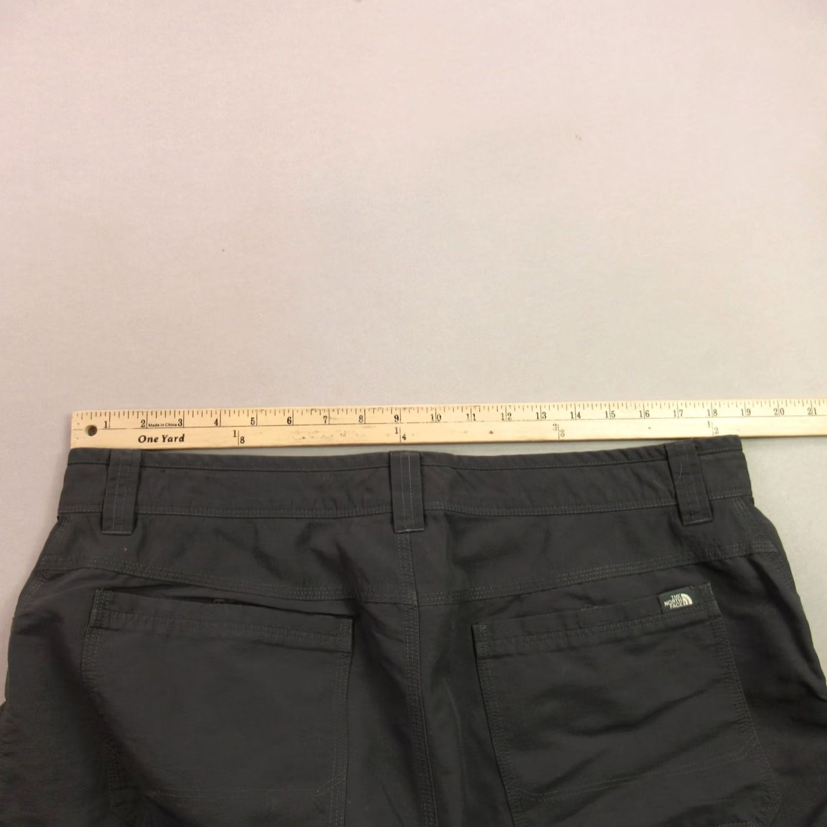 The North Face The North Face Shorts Mens 38 Pocket Lightweight Outdoors Chino Gray Size US 38 / EU 54 - 7 Thumbnail