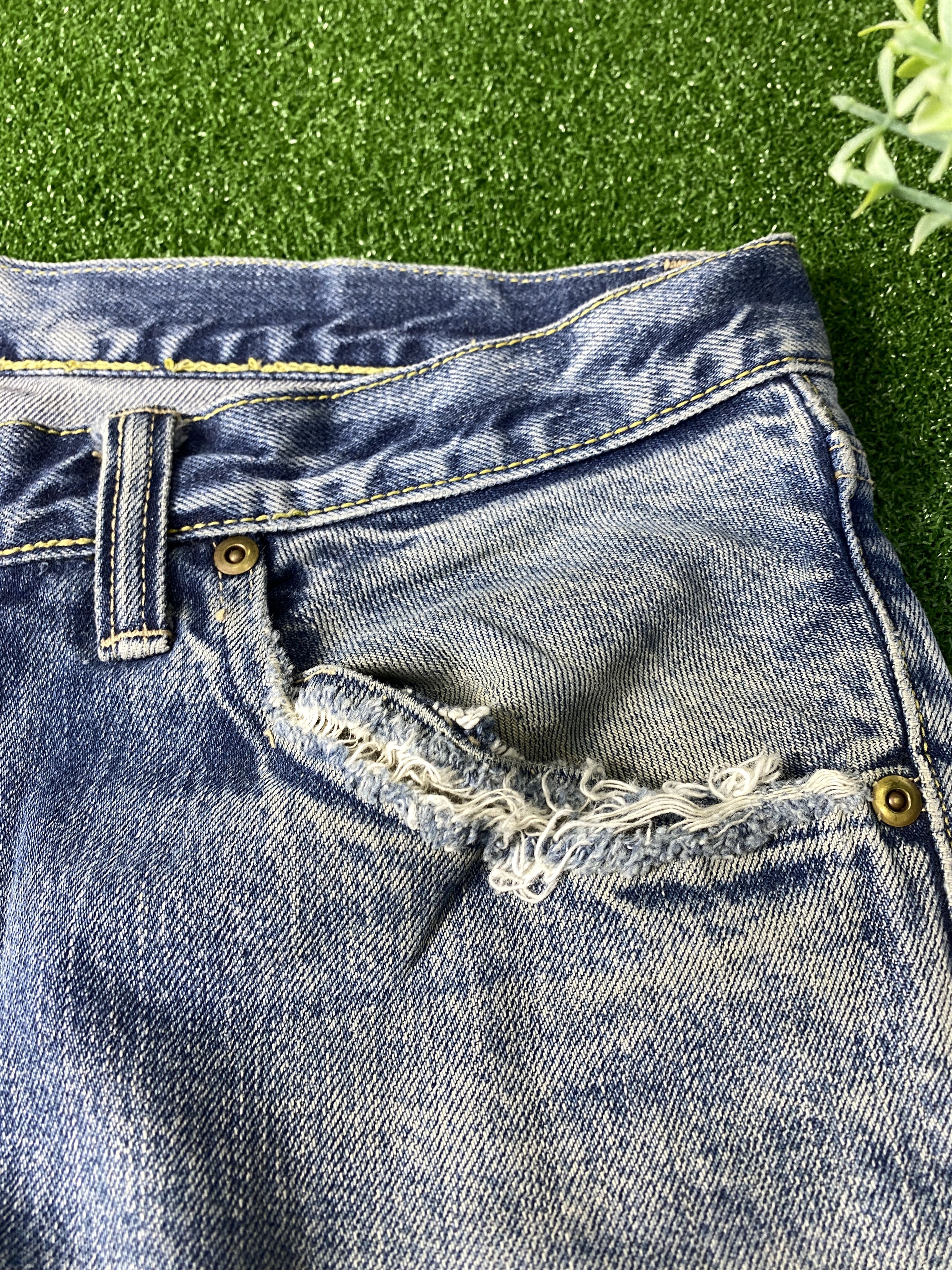 Japanese Brand Vintage Japanese Brand Distressed Faded Blue Jeans CP0065 Size US 34 / EU 50 - 3 Thumbnail