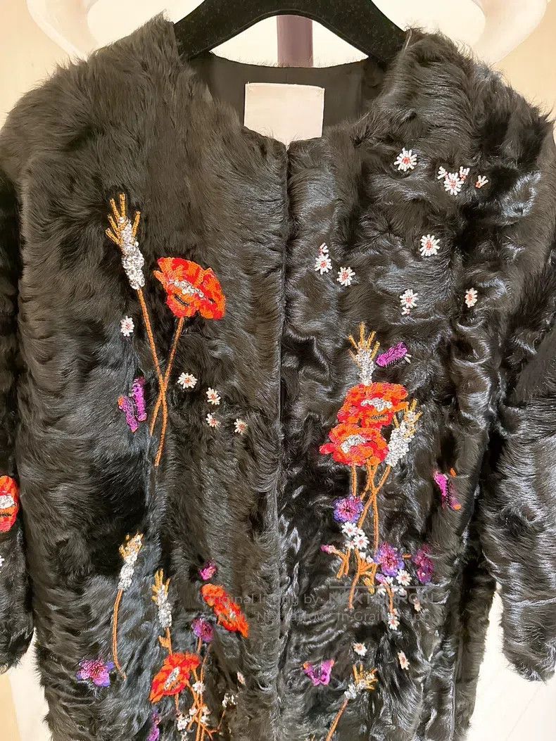 Valentino Valentino Heavy sequin embroidered lambskin fur coat Size L / US 10 / IT 46 - 2 Thumbnail