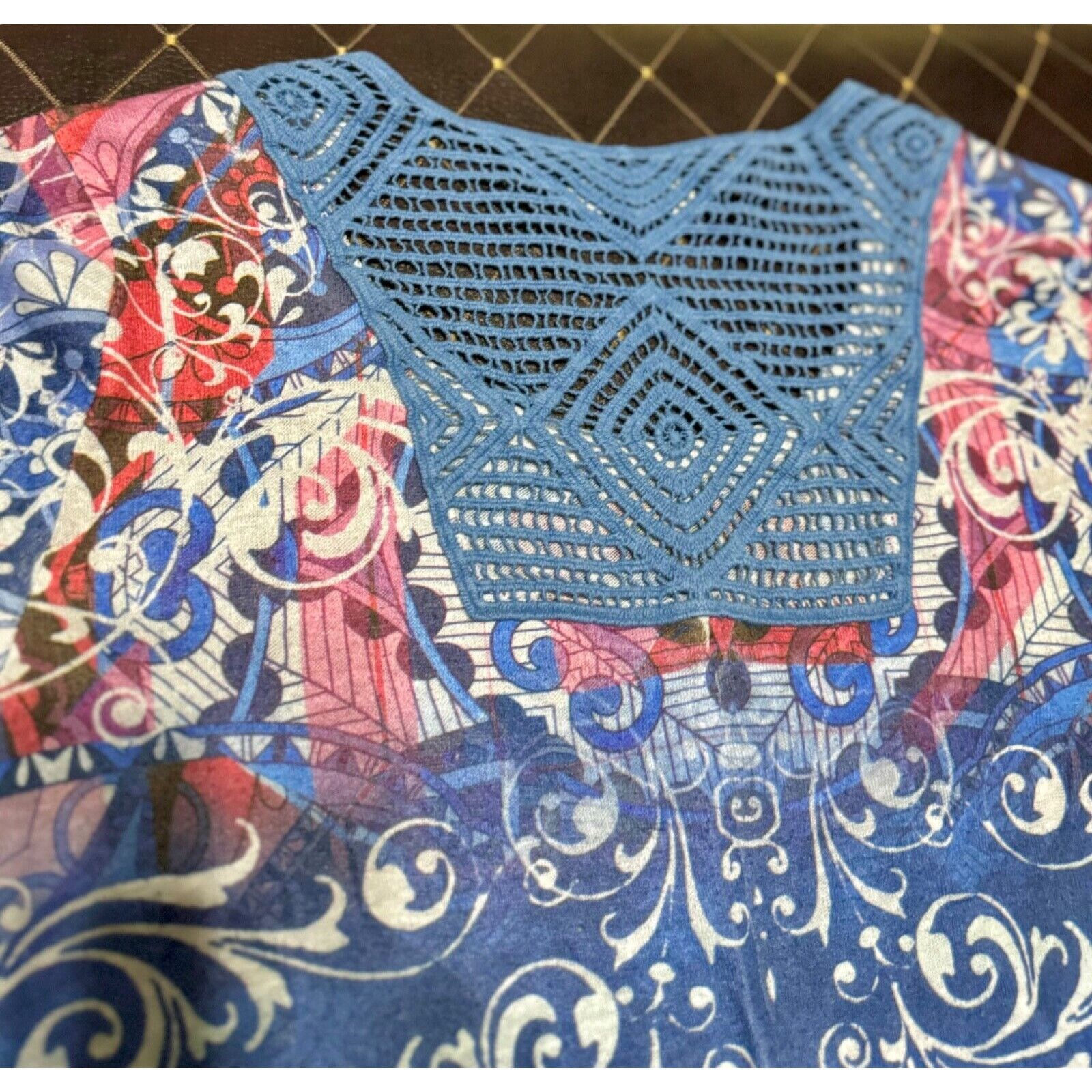 Other B.L.E.U. Stud Appliqué Floral Knit Top w Open Crochet Back L Size L / US 10 / IT 46 - 6 Thumbnail