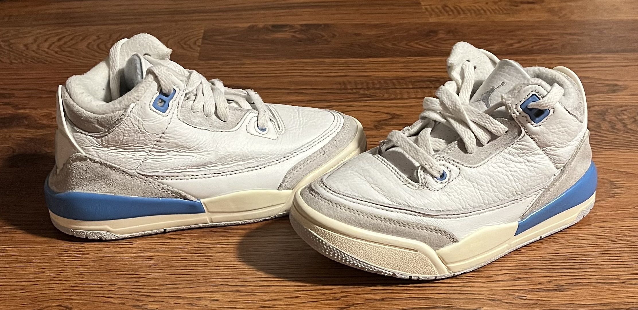Jordan Brand Jordan 3 Retro Lucky Shorts Kids 11C Size US 11 / EU 44 - 1 Thumbnail