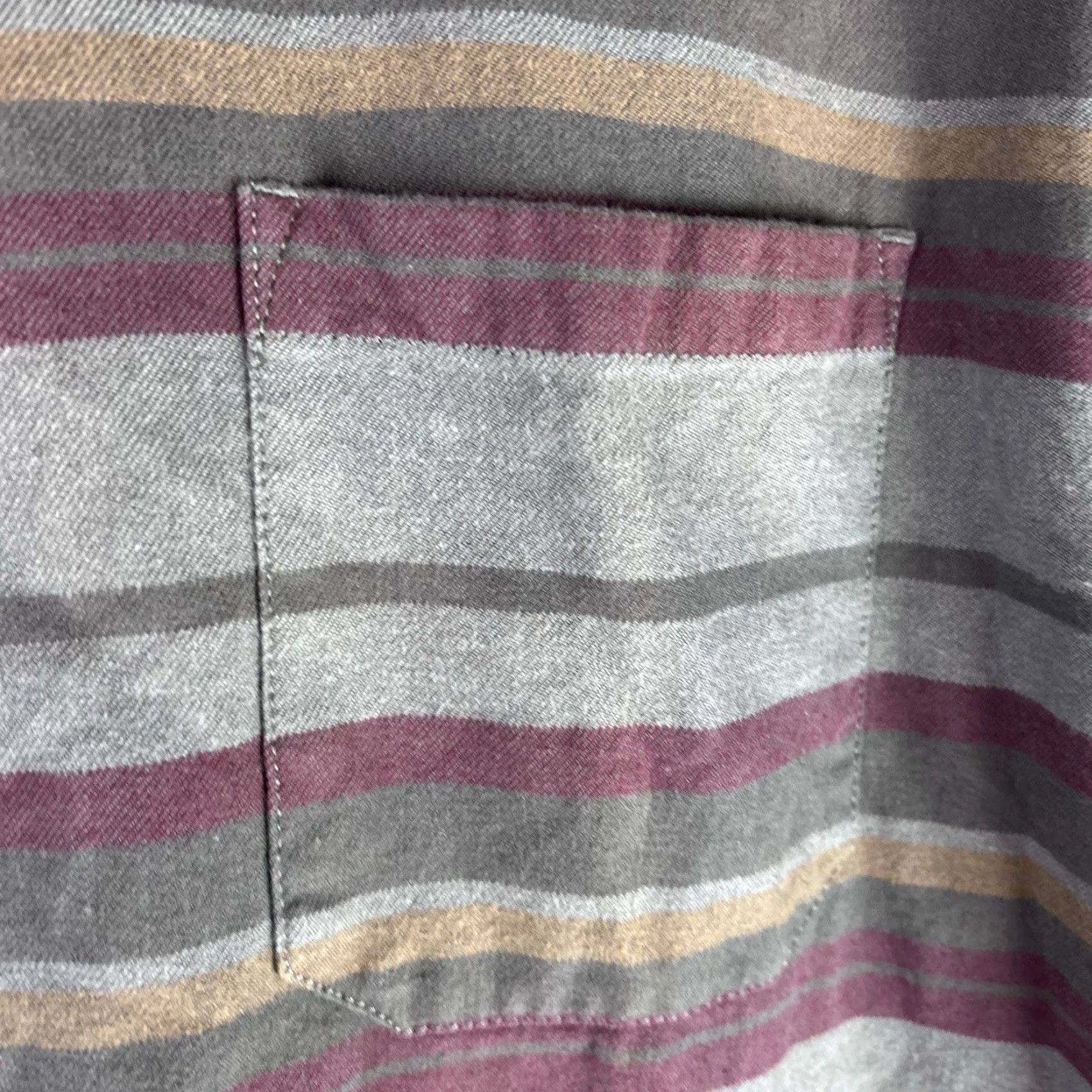 Eddie Bauer Eddie Bauer Long Sleeve Shirt Mens 2XL Relaxed Gray Red Striped Button-Down Shirt Size US XXL / EU 58 / 5 - 5 Thumbnail