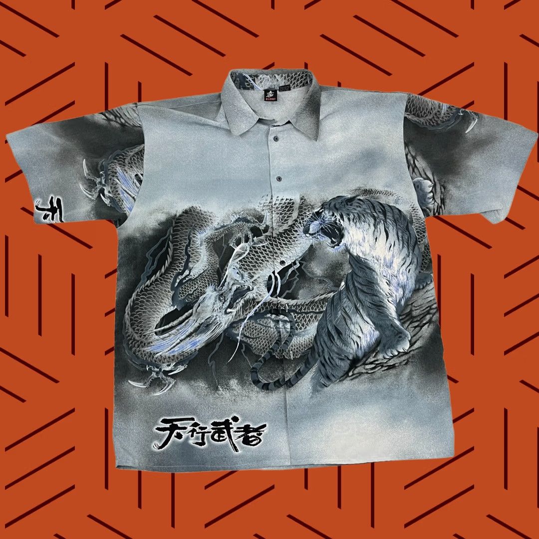 Vintage Y2K Billion Bay Shirt Mens XL Gray Dragon Tiger Lion AOP All Over Button Up VTG Size US XL / EU 56 / 4 - 1 Thumbnail