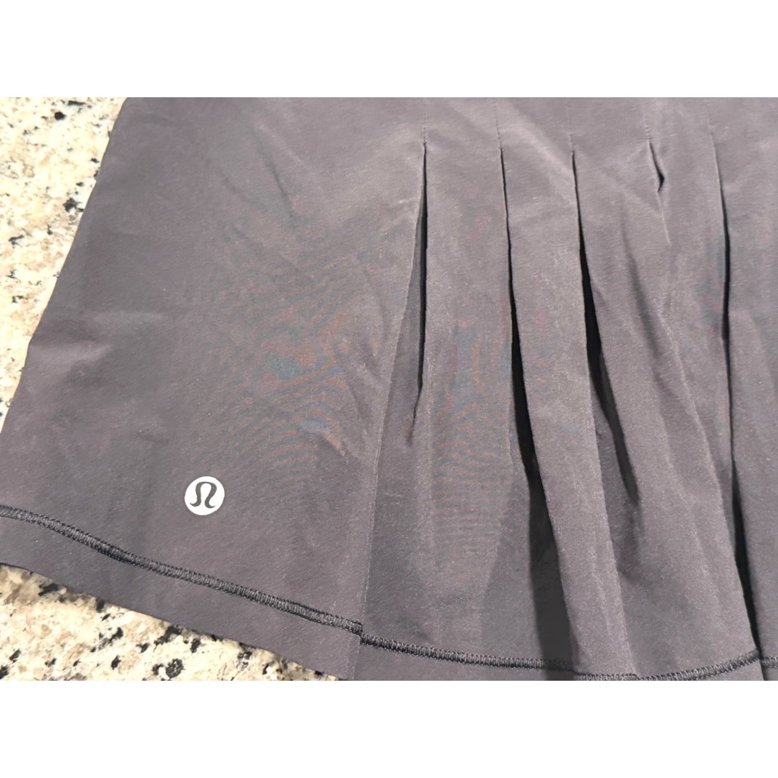 Lululemon LULULEMON Women's SZ 10 REG CIRCUIT BREAKER II Skirt Skort Dark Gray Solid Pattern Lightweight Pockets Lined Pleated Polyester Spandex Casual Travel Size 32" / US 10 / IT 46 - 3 Thumbnail