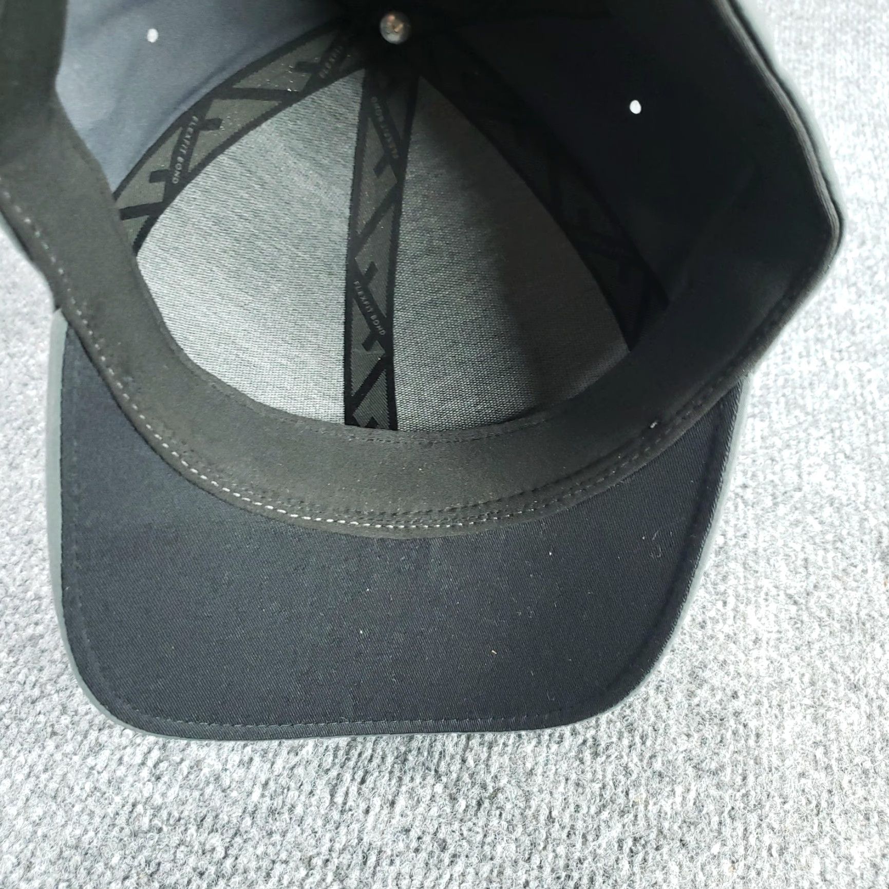 Vintage Peloton Hat Cap Fitted Mens S/M Gray Flexfit Delta Performance Athletic Cycling Baseball Cap Sports Solid Polyester Spandex Casual Mens Size ONE SIZE - 7 Thumbnail