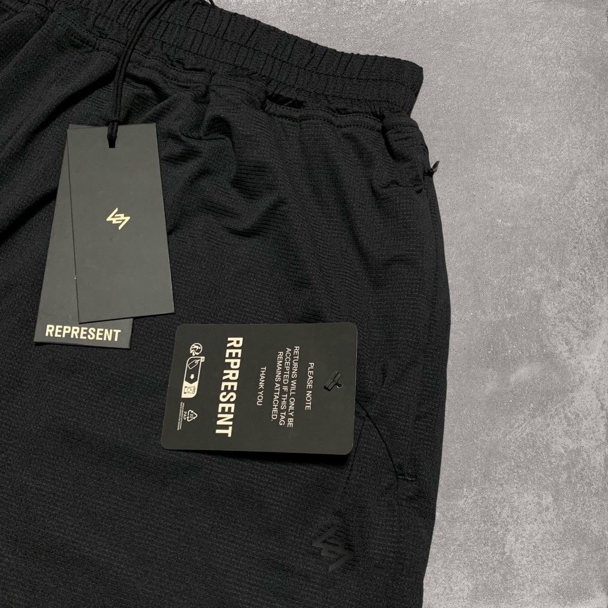 Represent Clo. Represent Small Shorts Black 247 Mesh DNA Bottoms Size US 30 / EU 46 - 3 Thumbnail