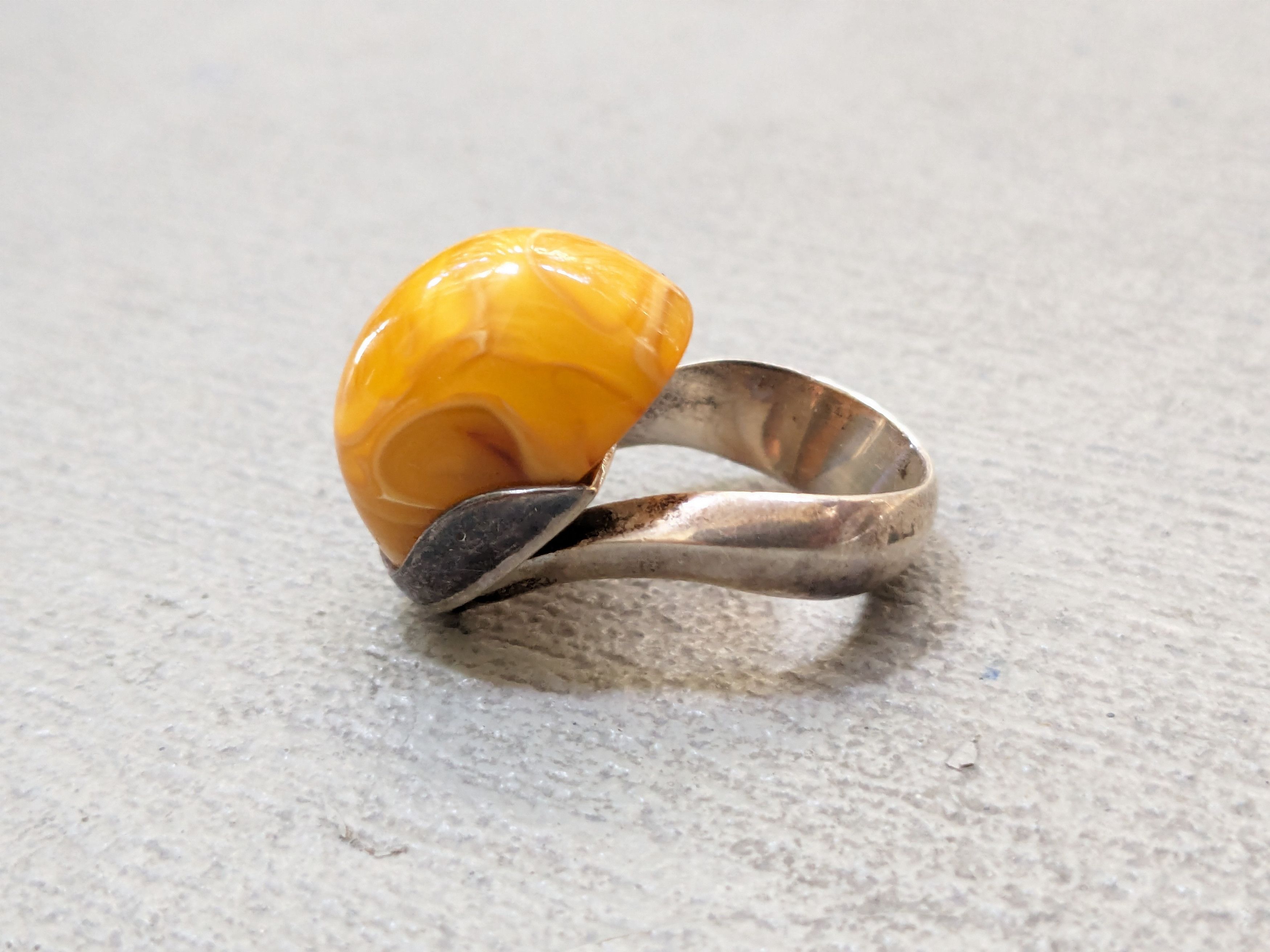 Jewelry Vintage Sterling Silver Ring Amber Size 9.25 Modern Size ONE SIZE - 2 Thumbnail