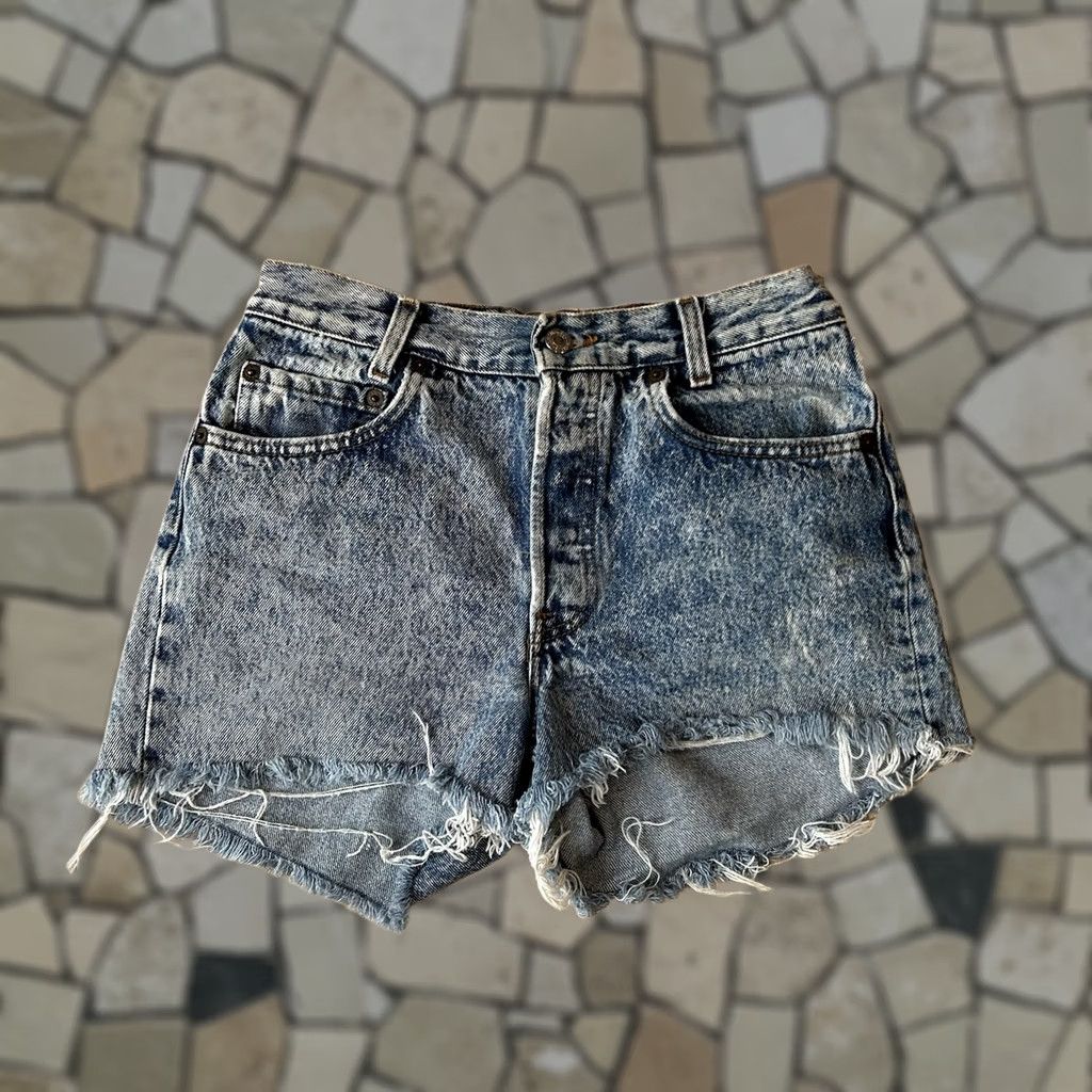 Levi's Levi’S Vintage 701 Cutoff Shorts - 2.5" Denim - 1980-1989 US Mens Size 26" / US 2 / IT 38 - 1 Thumbnail