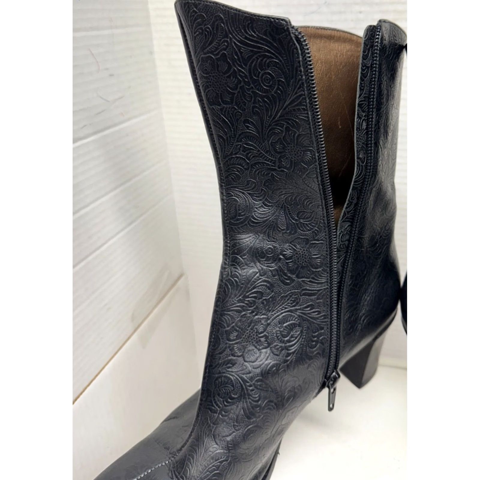 Vintage A Marinelli Archer Tooled Embossed Leather Boots Black Women 7.5M 38 Size US 8 / IT 38 - 6 Thumbnail