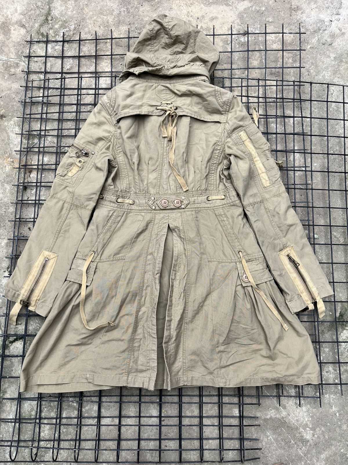 Marithe + Francois Girbaud Vintage Marithé + François Girbaud Women's Bondage Coat Size M / US 6-8 / IT 42-44 - 5 Thumbnail