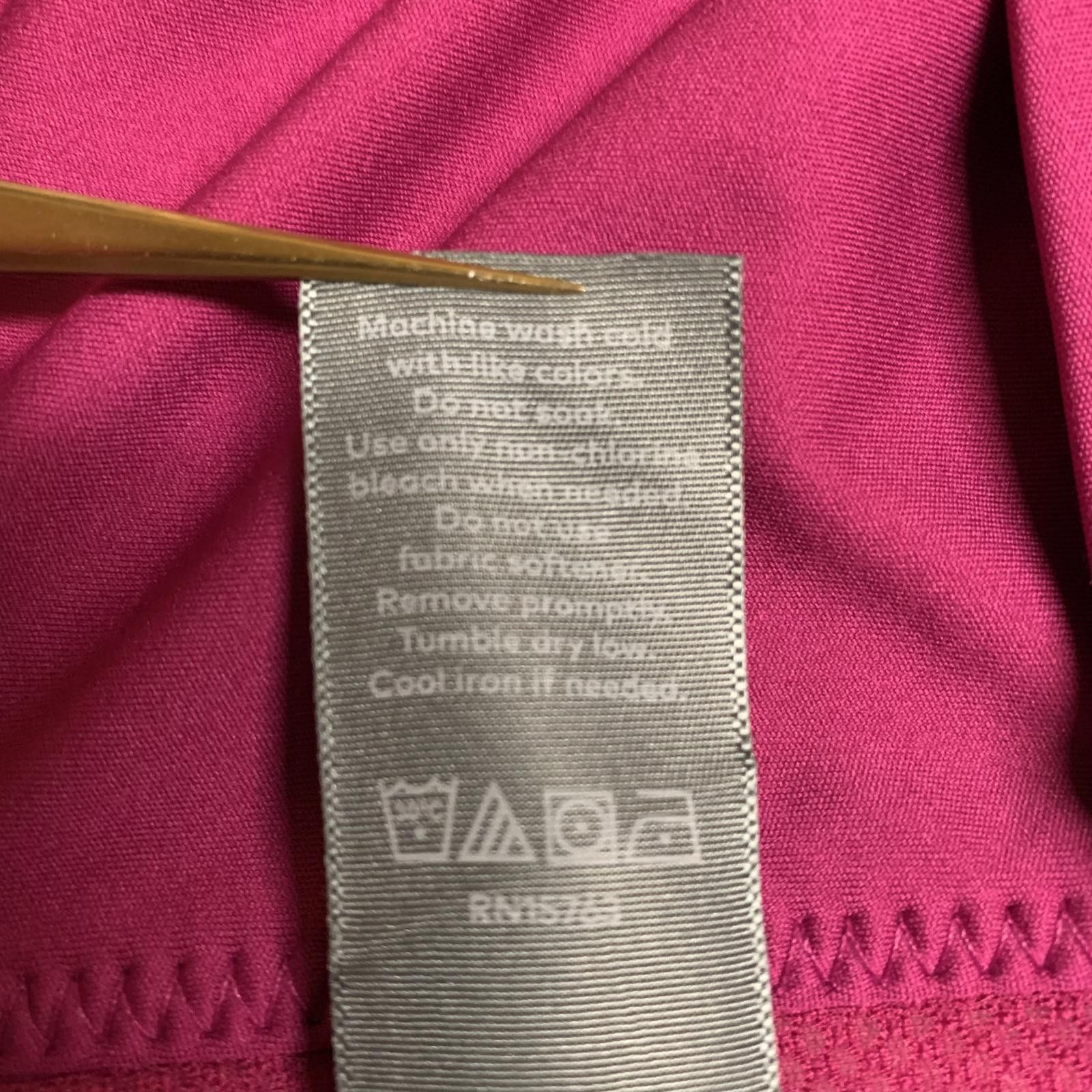 Champion Champion Women's Sz XL Fushia Athletic Tank Top Size ONE SIZE - 10 Thumbnail