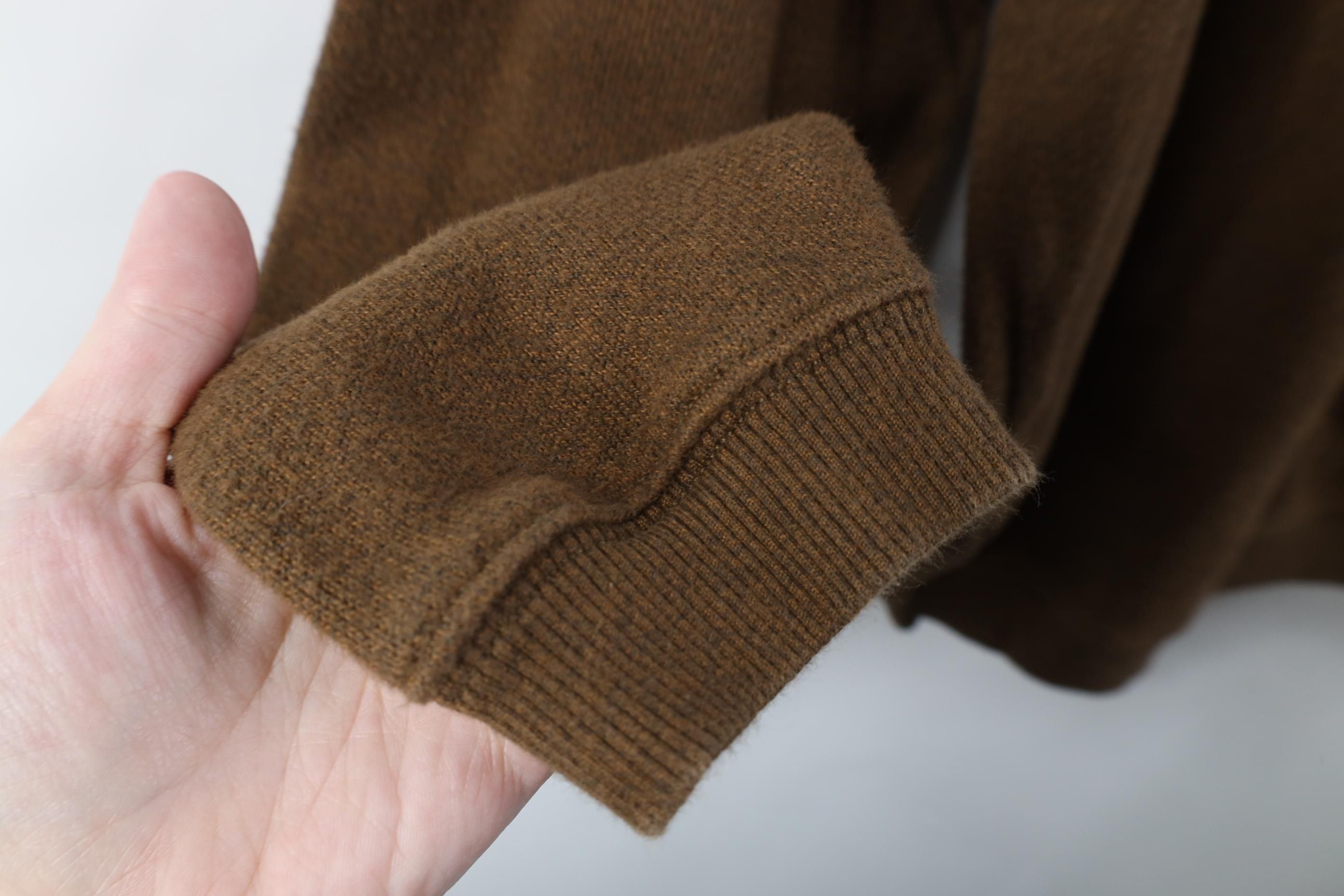 Tommy Bahama Vintage Tommy Bahama Knit V-Neck Sweater Heather Brown Size US M / EU 48-50 / 2 - 5 Thumbnail