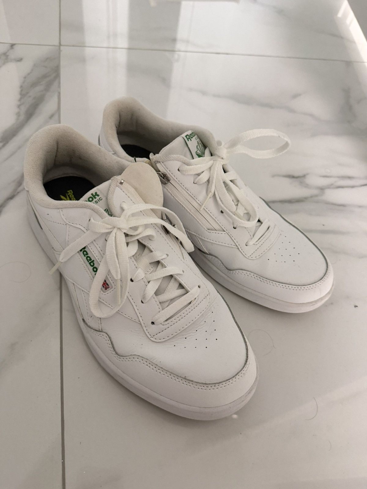 Reebok White Reebok classic sneakers with zipper Size US 11 / EU 44 - 2 Thumbnail