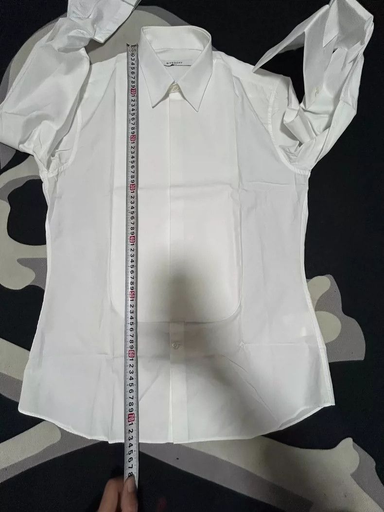Givenchy Givenchy Shirt, classic business formal wear, slim-fit shi Size US L / EU 52-54 / 3 - 7 Thumbnail