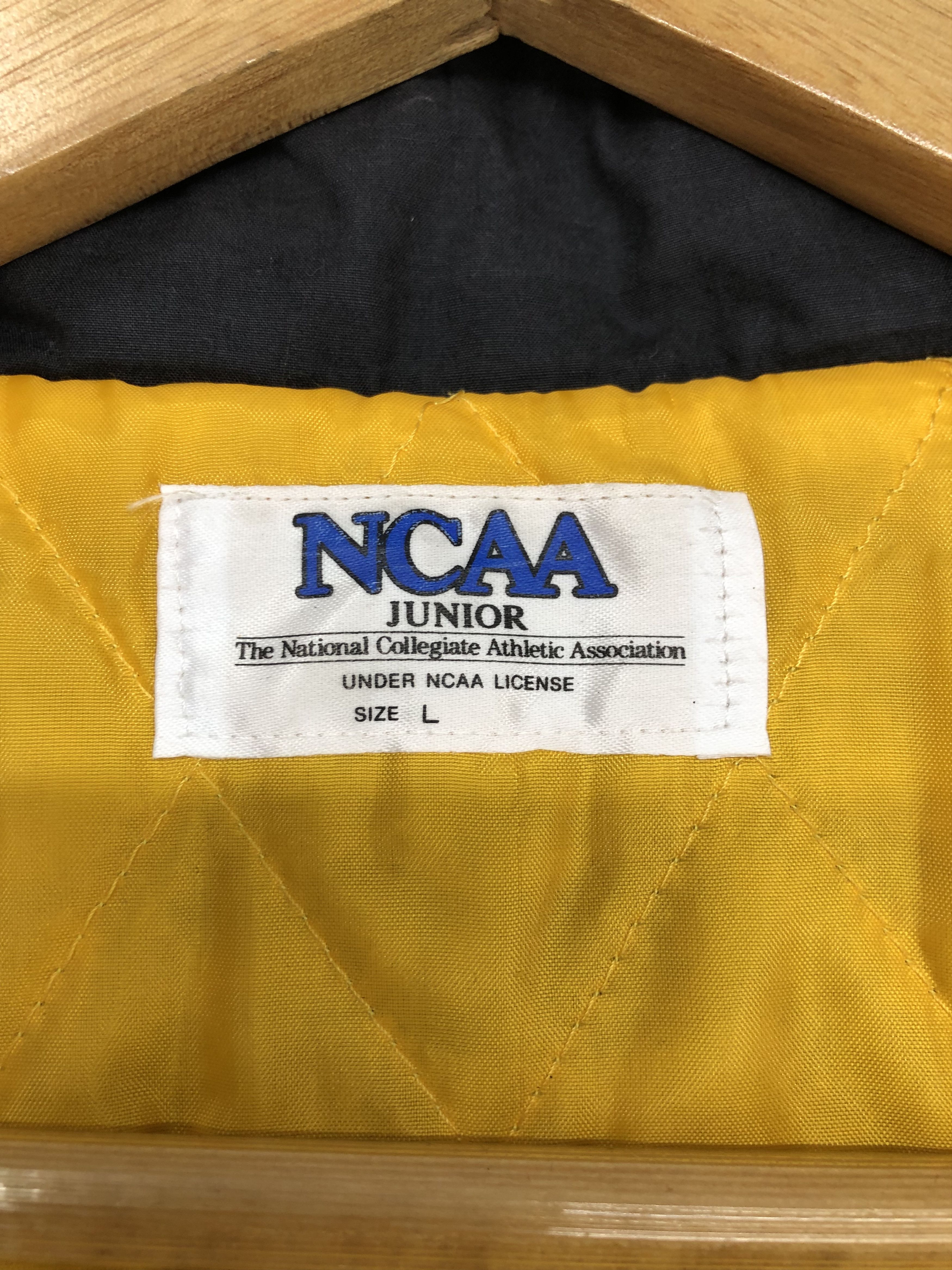 NCAA Vintage Miami Hurricanes Embroidery Logo Parka Jacket Size US L / EU 52-54 / 3 - 20 Thumbnail