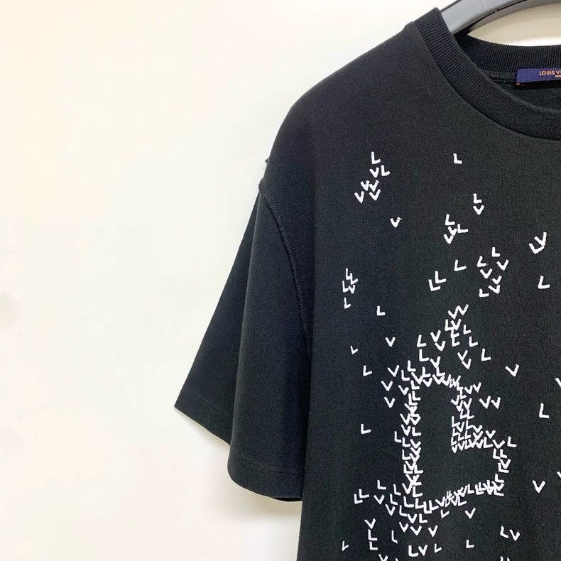 Louis Vuitton Louis Vuitton Black full print small plane short sleeve Size US XL / EU 56 / 4 - 5 Thumbnail