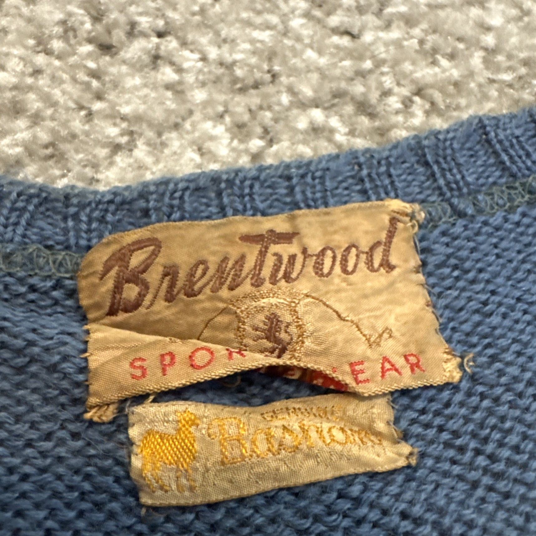 Vintage VINTAGE Brentwood Sweater Vest Shirt Unisex Adults Small Blue Acrylic V-Neck Sleeveless 90s Classic Outdoor Prepper/Preppy Winter Fall Spring Size US S / EU 44-46 / 1 - 6 Thumbnail