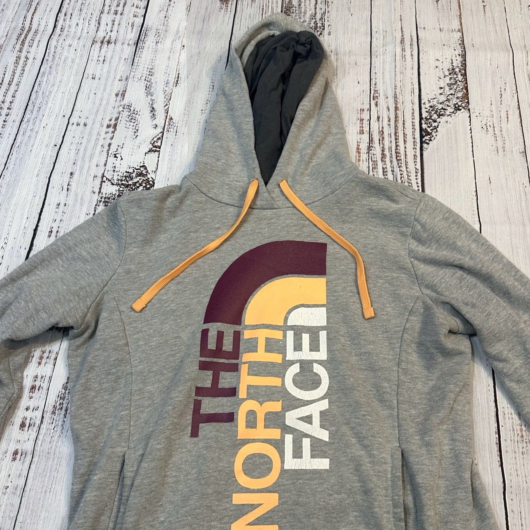 The North Face The North Face Trivert Hoodie Spell Out Women's Medium Gray Pullover Hoodie Long Sleeve Pockets Logo Outdoor Fall Winter Activewear Women Size M / US 6-8 / IT 42-44 - 3 Thumbnail
