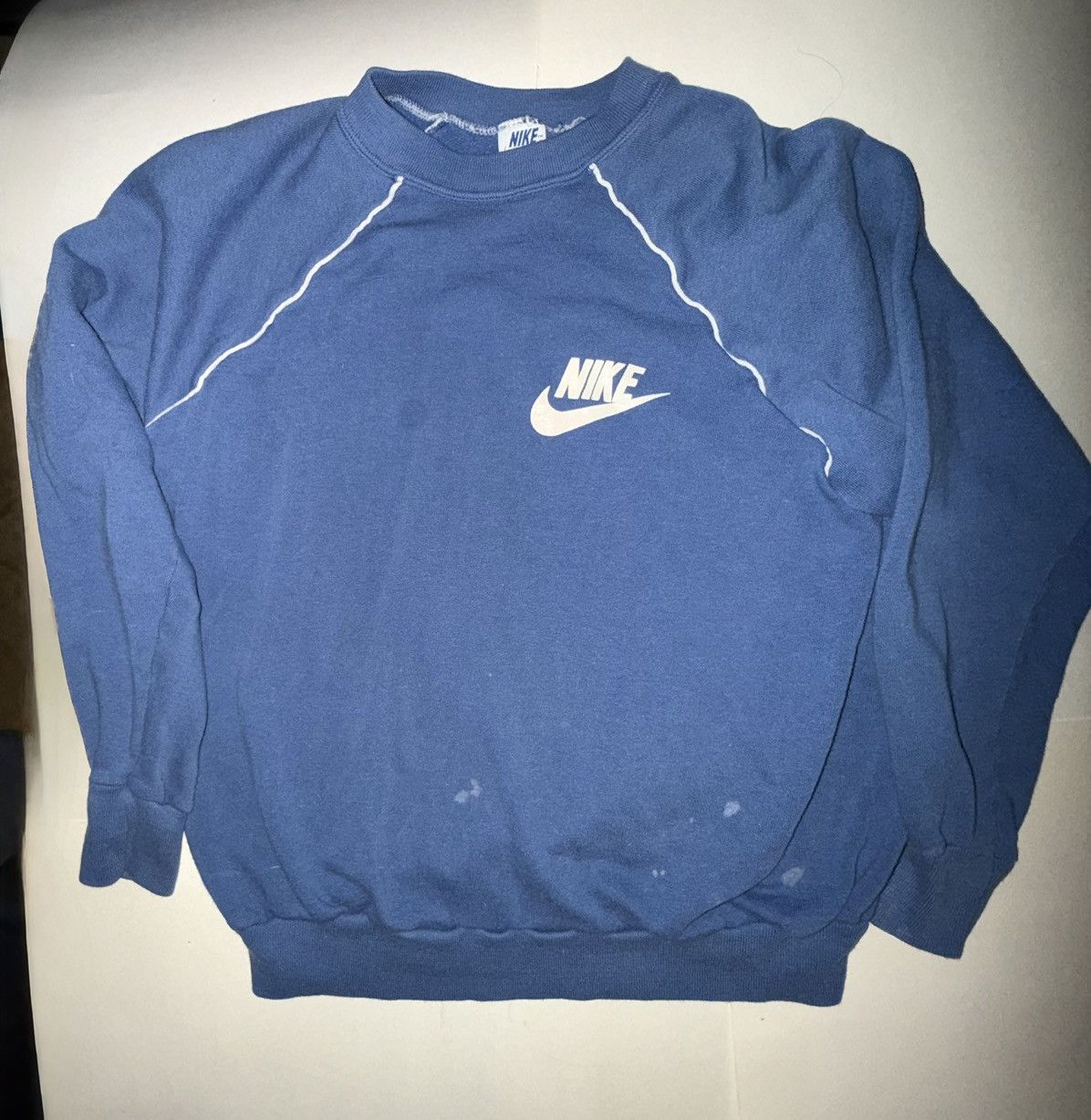 Nike 1980s Archival Nike White Tag Raglan Piping Sweatshirt Size US L / EU 52-54 / 3 - 1 Thumbnail