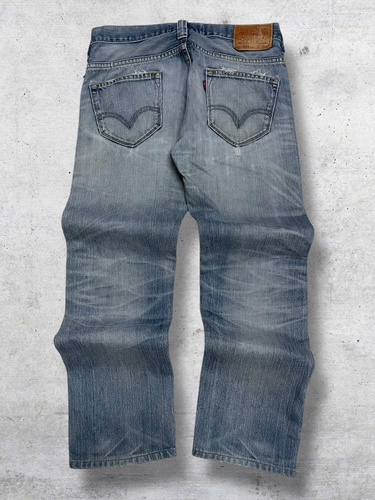 Levi's Vintage Clothing VINTAGE 504 LEVIS USA DESIGNER 90S RIPPED OG STYLE DENIM Size US 30 / EU 46 - 9 Thumbnail